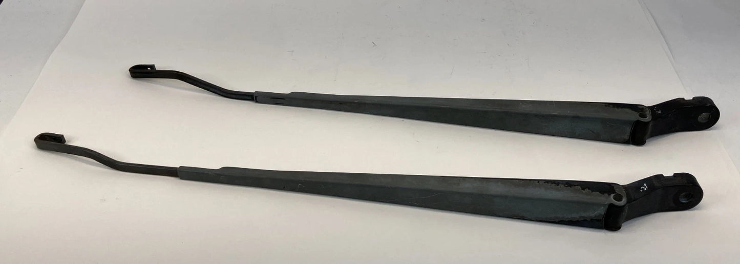 03 04 05 06 Lincoln Navigator Front Right & Left Windshield Wiper Arm Pair OEM