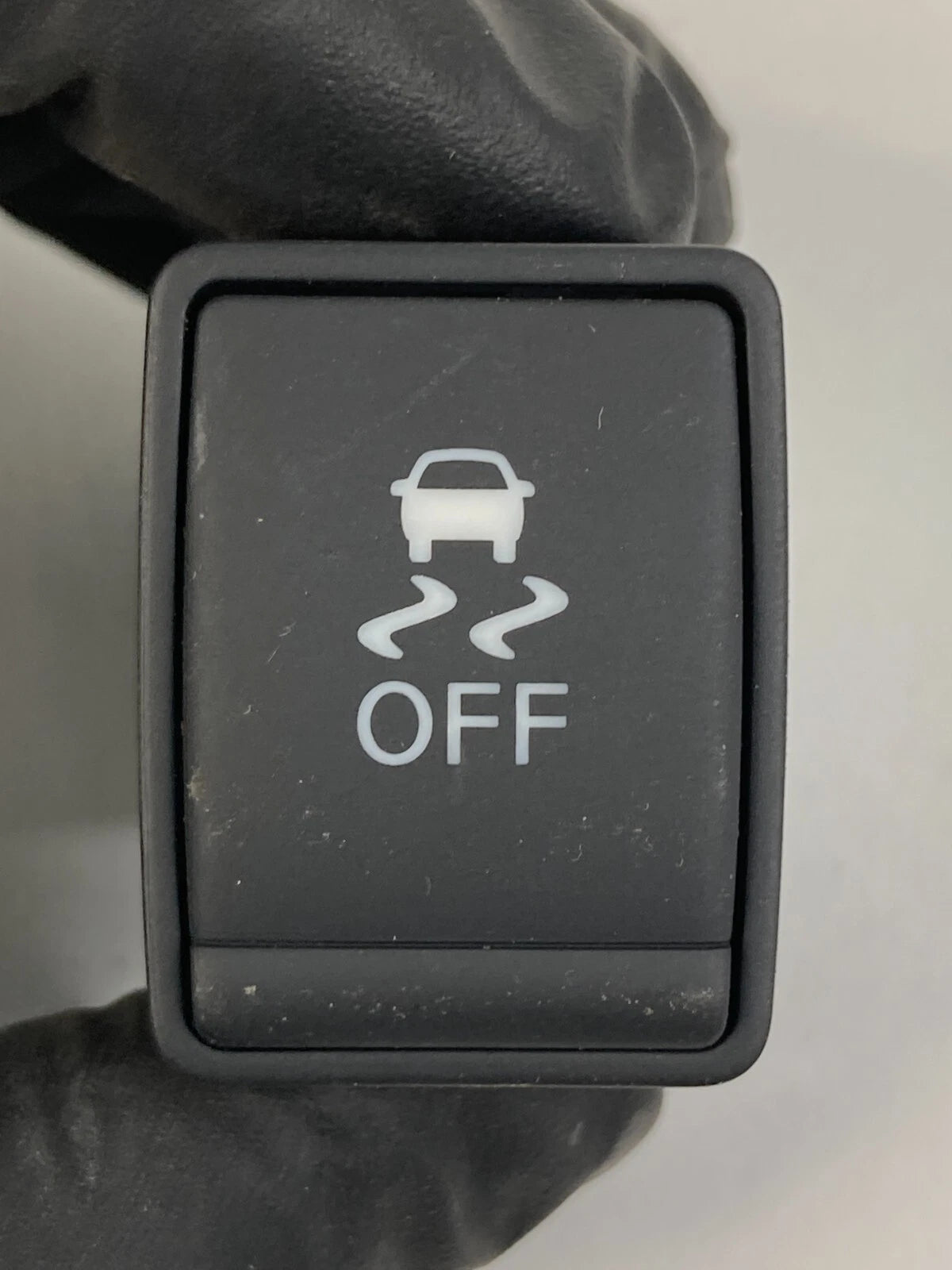 2013-2018 NISSAN ALTIMA DASH OFF TRACT TRACTION CONTROL SWITCH BUTTON OEM