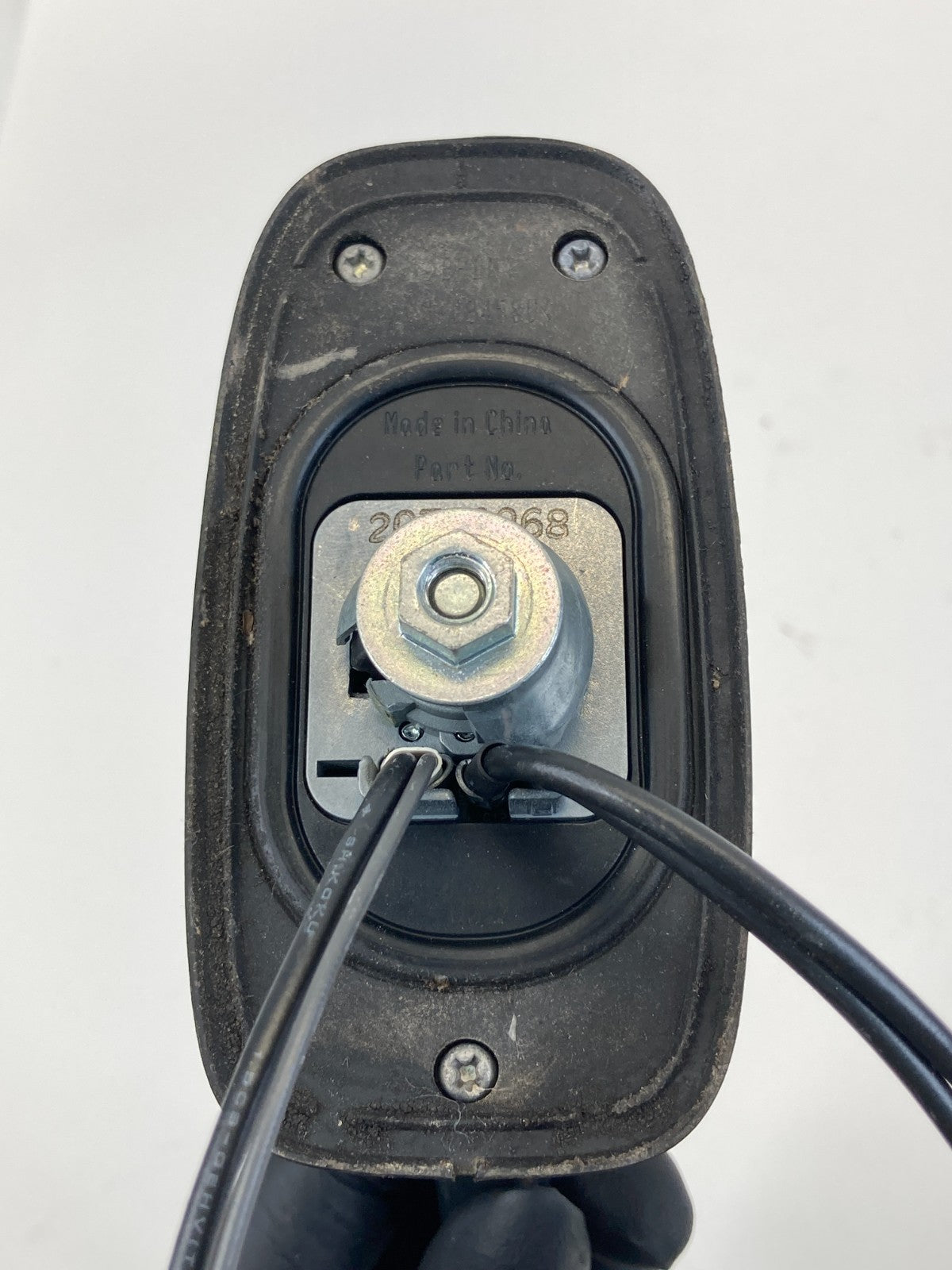 2012-2015 Chevrolet Captiva Sport AM/FM Radio Roof Mounted Antenna Mast 20790068