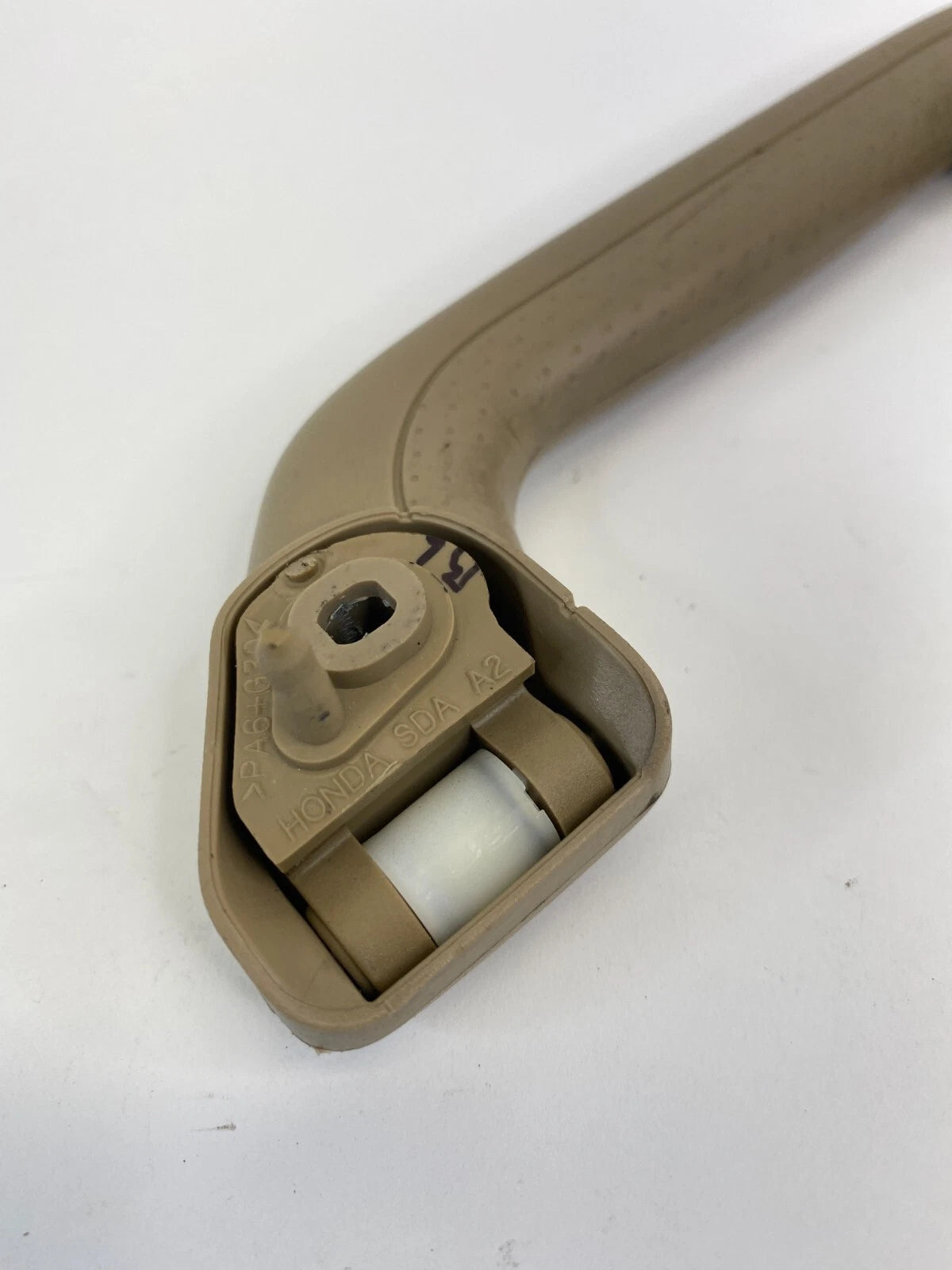 2004-2007 HONDA ACCORD SEDAN REAR LEFT SIDE INTERIOR INNER ROOF GRAB HANDLE OEM