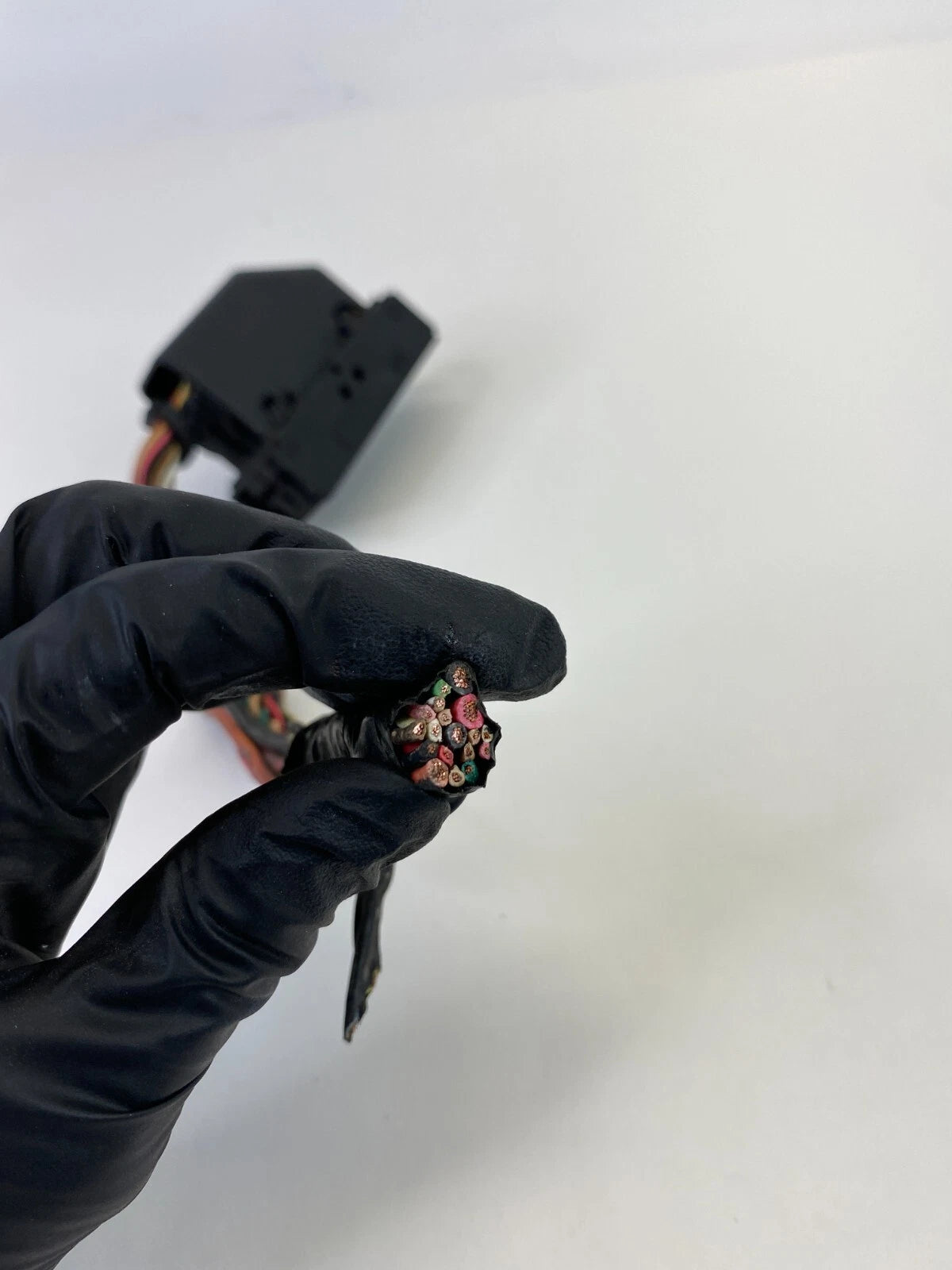 04-07 SATURN VUE 3.5L ABS PUMP ANTI LOCK BRAKE CONNECTOR PLUG WIRE 1928402824