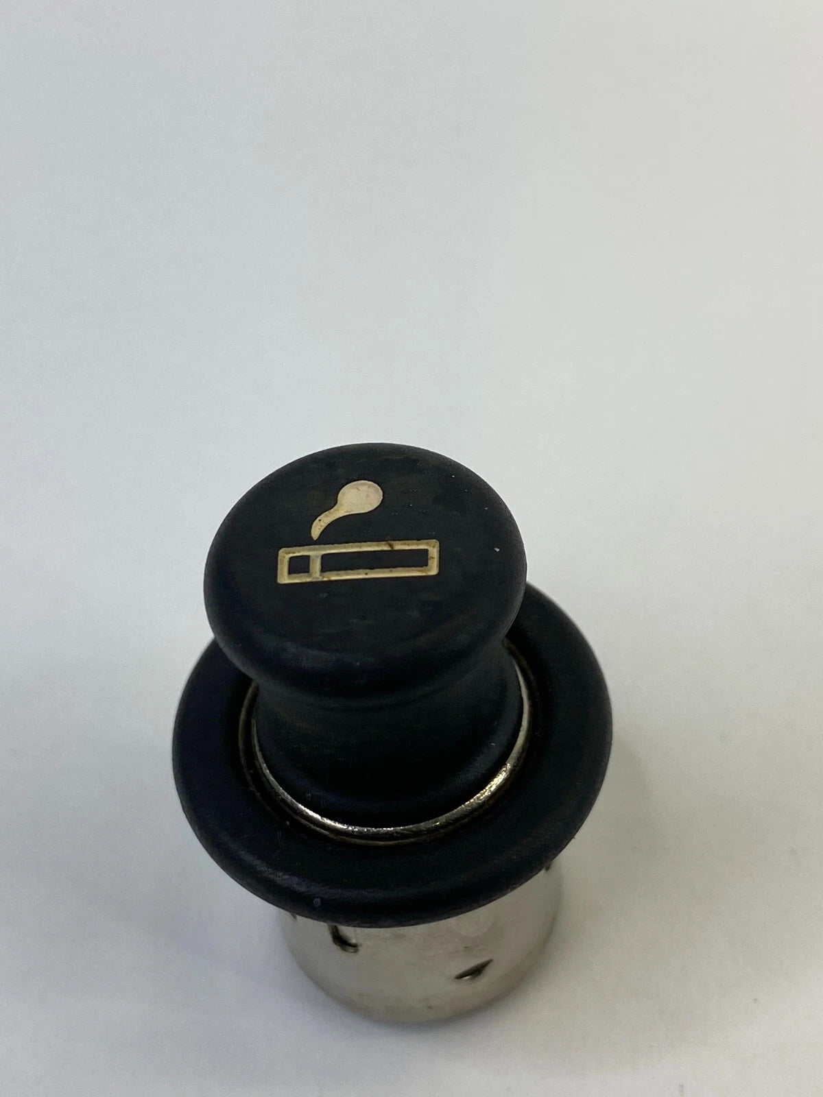 2004 2005 2006 KIA SPECTRA DASH CIGARETTE LIGHTER POWER OUTLET OEM