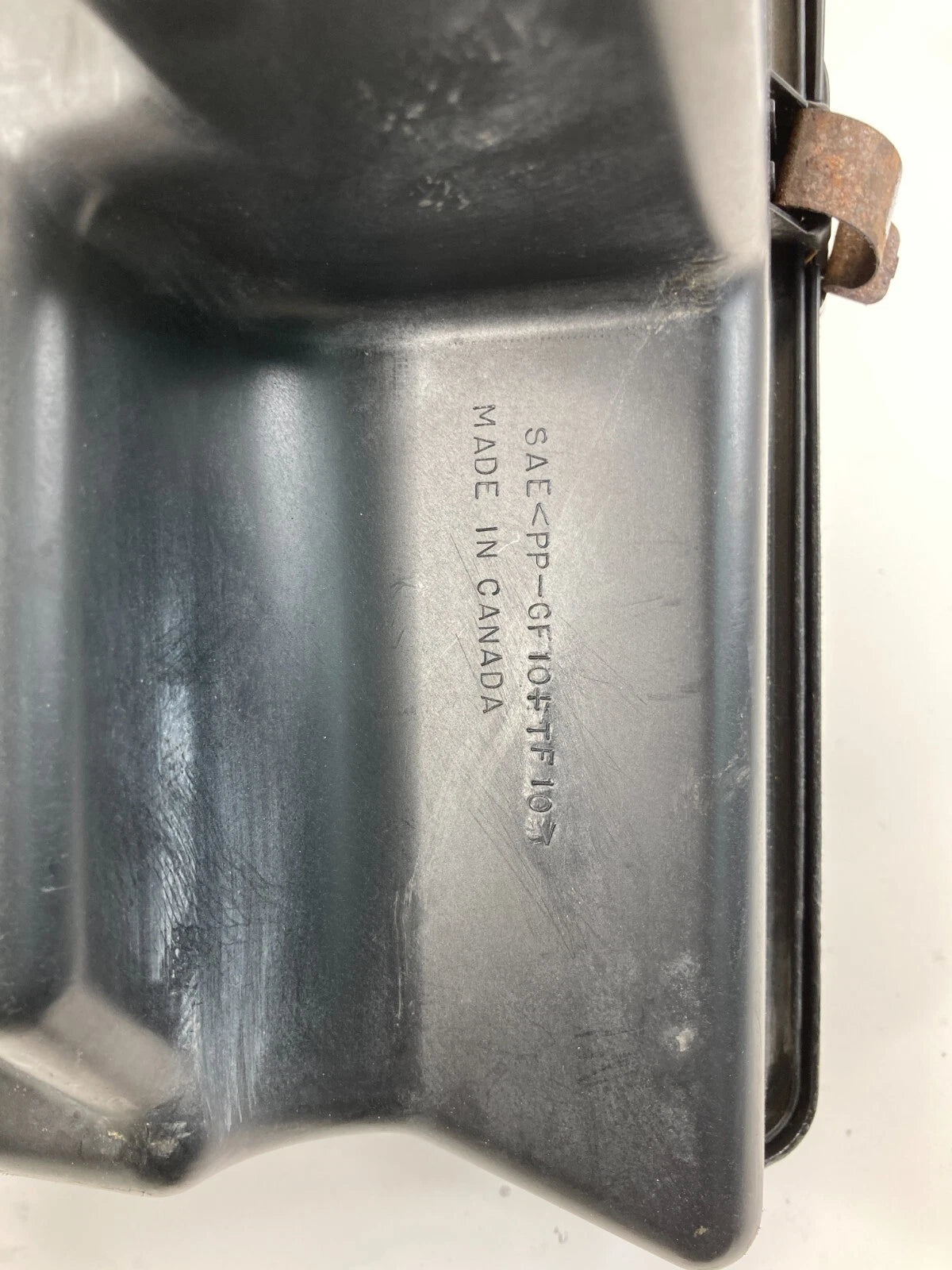 2001-2007 DODGE CARAVAN 3.3L AIR INTAKE CLEANER BOX ASSEMBLY OEM