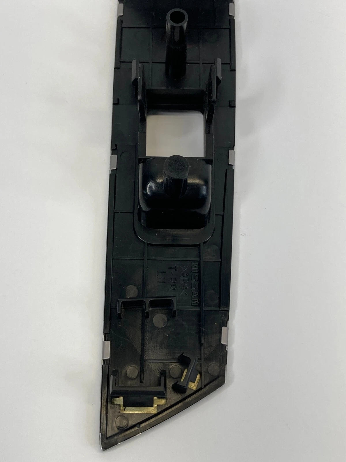 2003-2007 NISSAN MURANO REAR LEFT SIDE DOOR WINDOW SWITCH BEZEL COVER TRIM