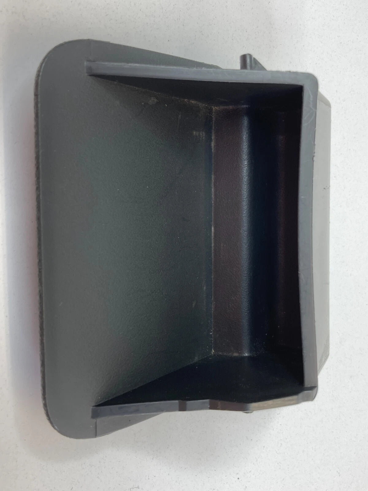 2005-2010 PONTIAC G6 FRONT LEFT SIDE DASH COIN ASHTRAY ASH TRAY PANEL 22630693