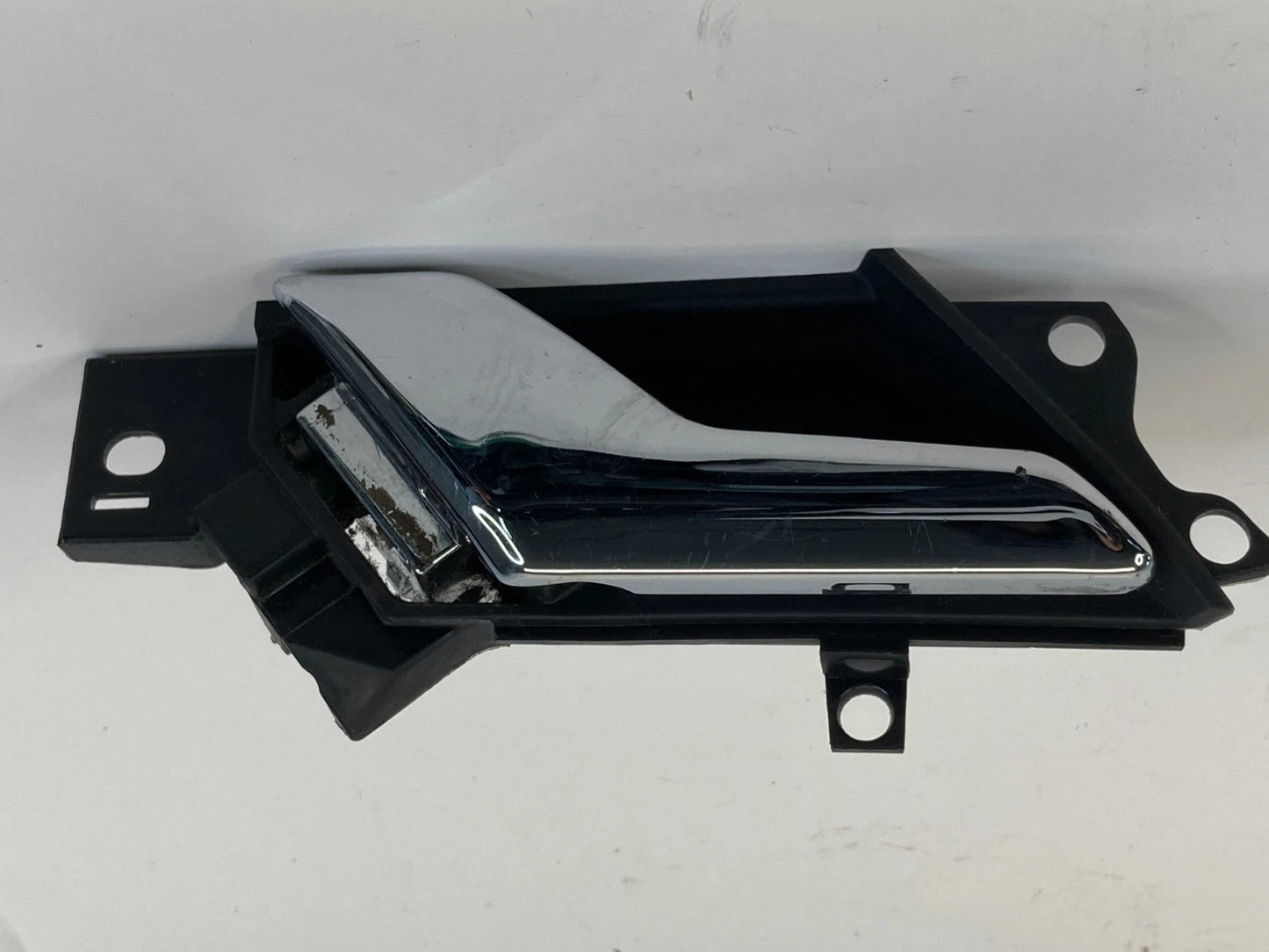 2012-2015 CHEVROLET CAPTIVA SPORT FRONT LEFT SIDE INTERIOR DOOR HANDLE 96660863