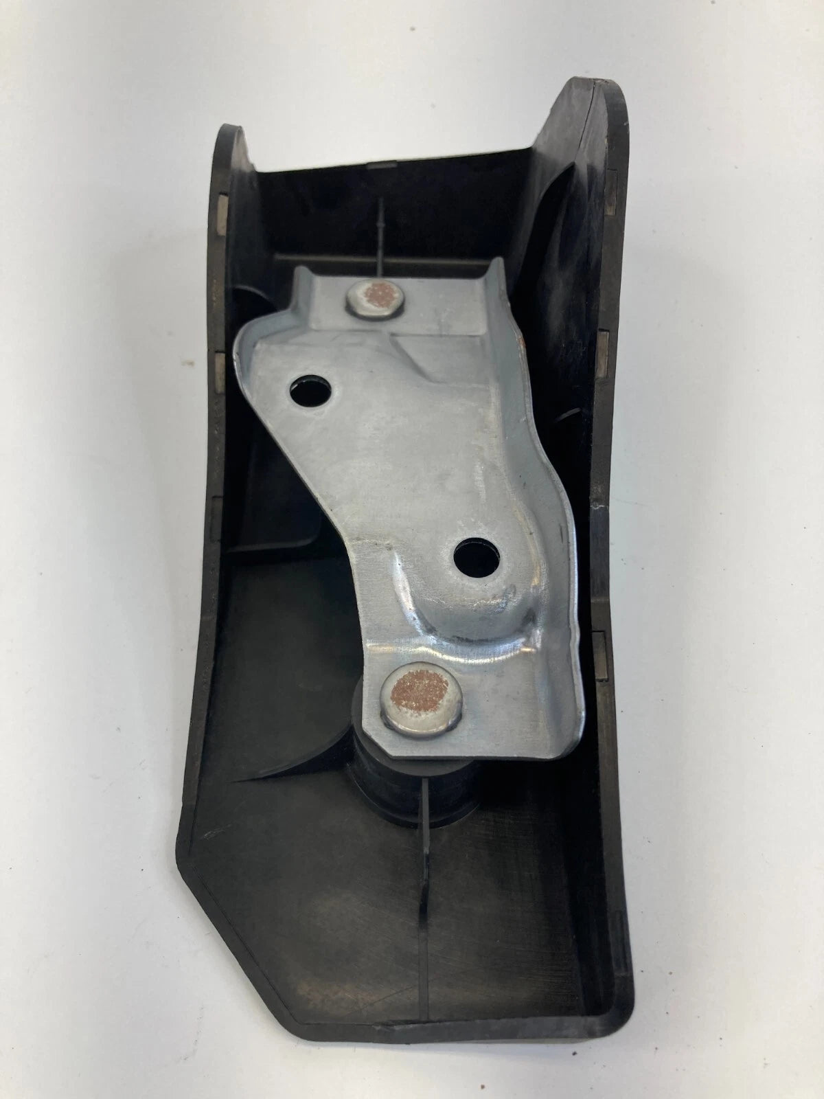 1997-2004 MITSUBISHI MONTERO SPORT DRIVER SIDE DEAD PEDAL FOOT REST COVER OEM
