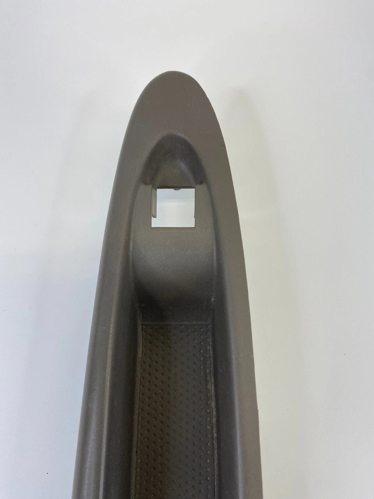 2000-2003 MAZDA MPV FRONT RIGHT SIDE DOOR WINDOW SWITCH BEZEL TRIM LC63-68-4L1