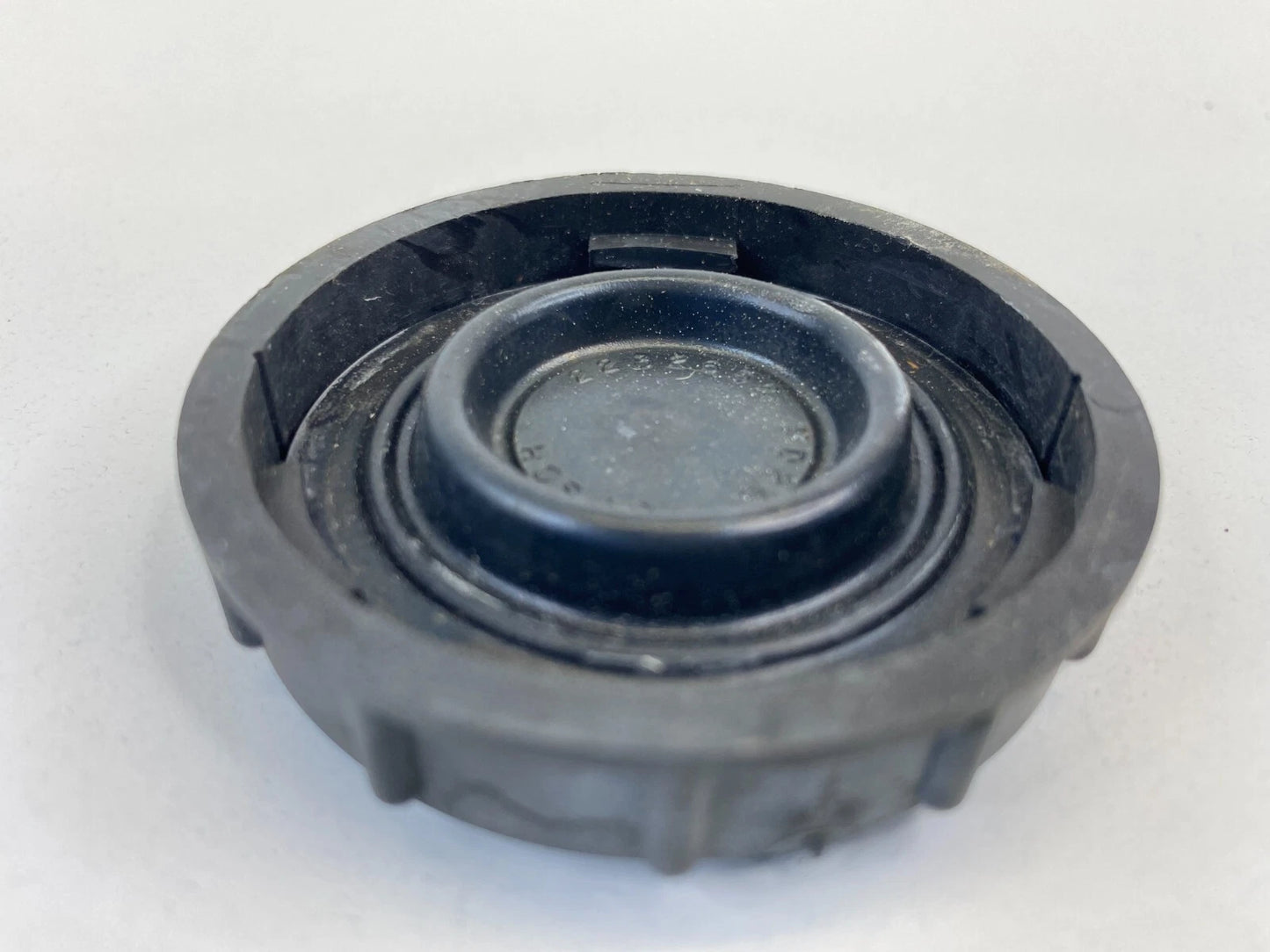 2005 2006 2007 FORD FREESTYLE BRAKE MASTER CYLINDER FLUID RESERVOIR CAP OEM