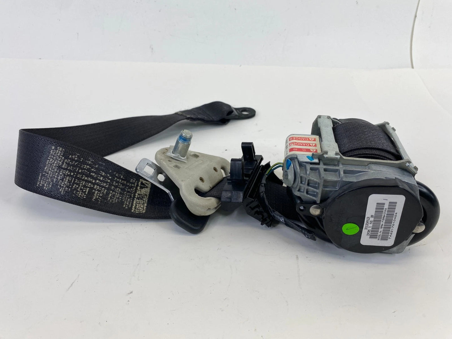 2007-2010 JEEP COMPASS FRONT RIGHT PASSENGER SEAT BELT RETRACTOR 6050314-00A OEM