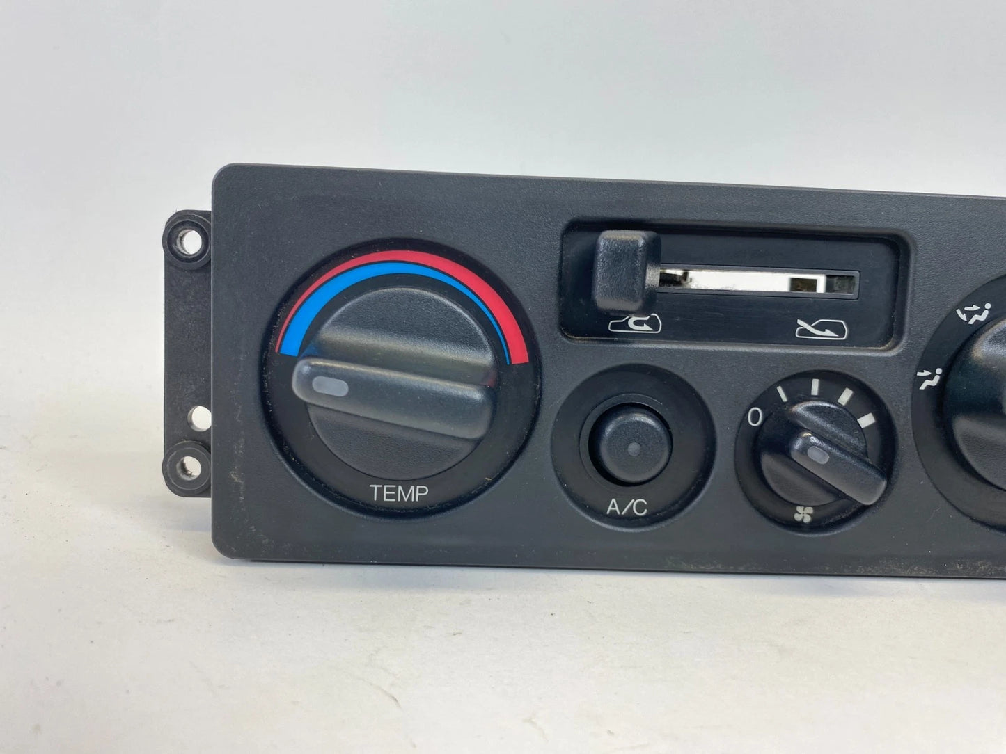 1995-2002 ISUZU TROOPER A/C HEATER CLIMATE CONTROL PANEL ASSEMBLY OEM