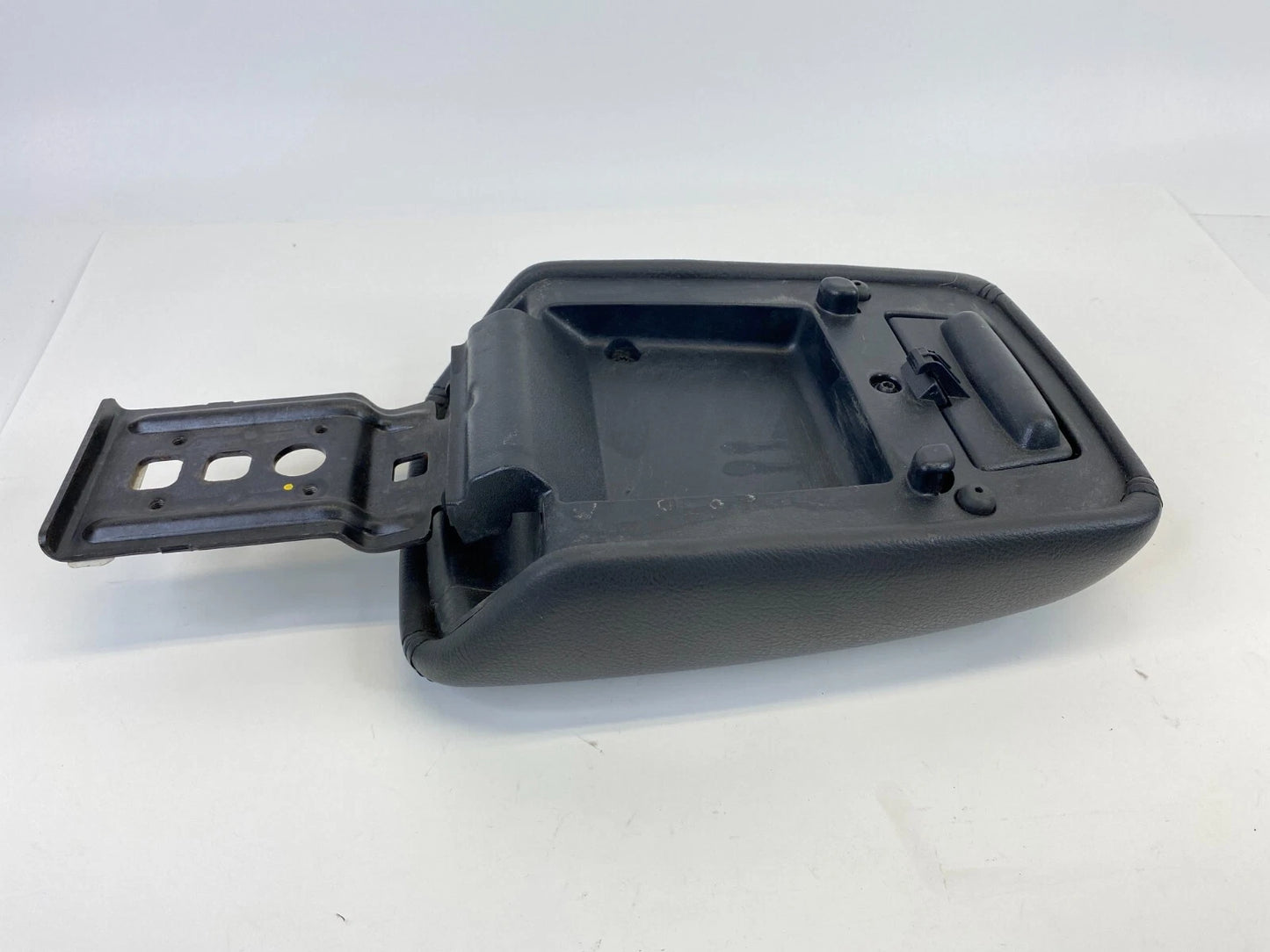 2012-2014 FORD FOCUS CENTER CONSOLE LID ARMREST ARM REST ASSY 1545977X-02-CB OEM