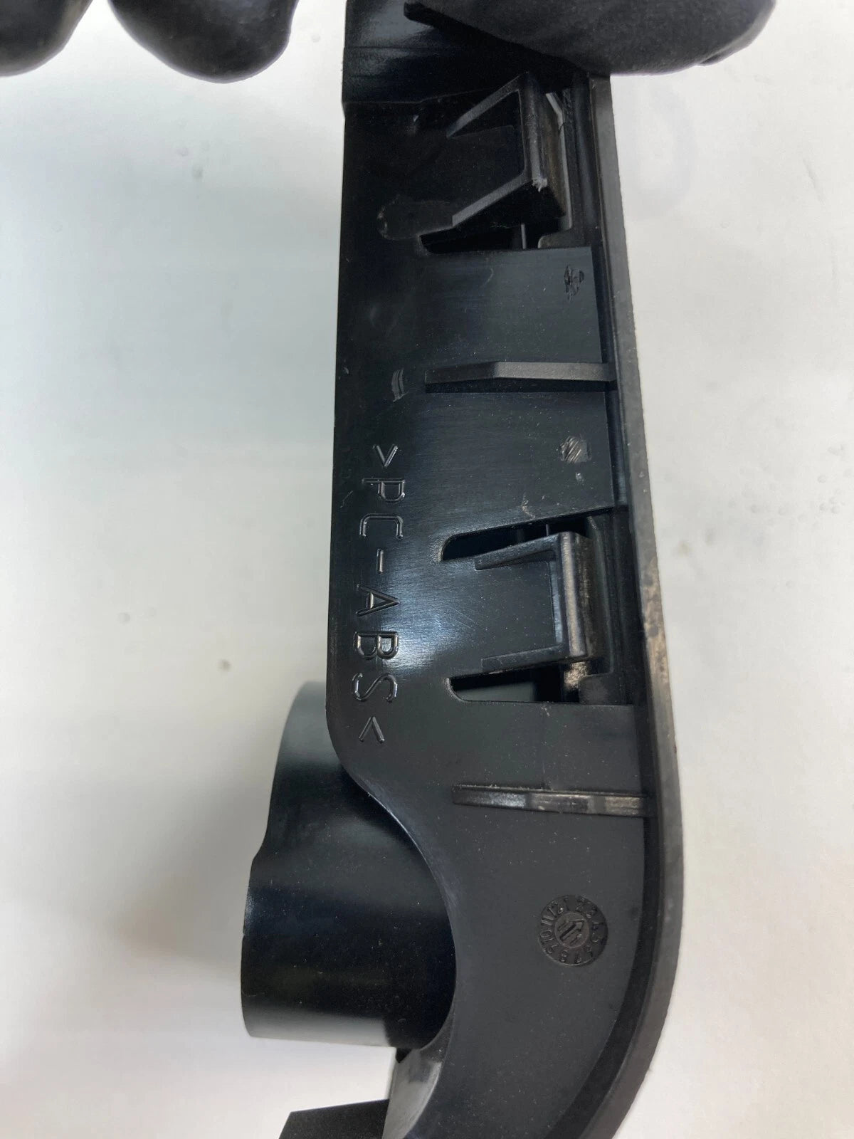 2012-2014 FORD FOCUS SEDAN REAR SEAT CHILD SAFETY ANCHOR HOOK COVER OEM
