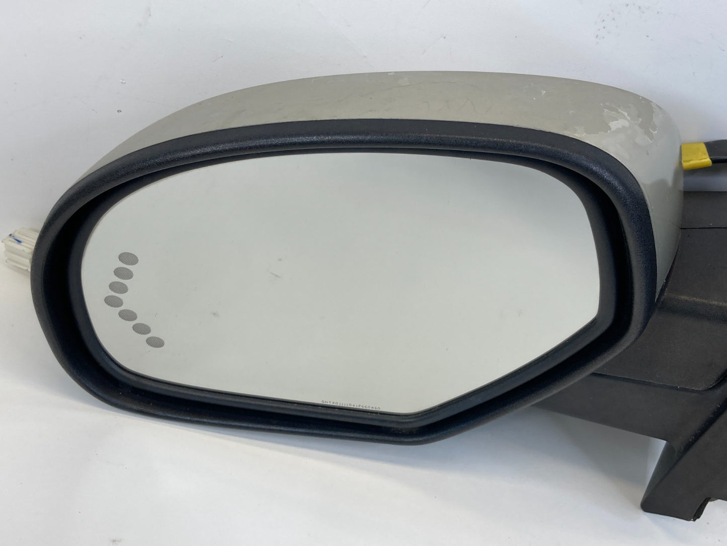 2007 2008 GMC Yukon Front Left Driver Side View Power Mirror 25831236 OEM