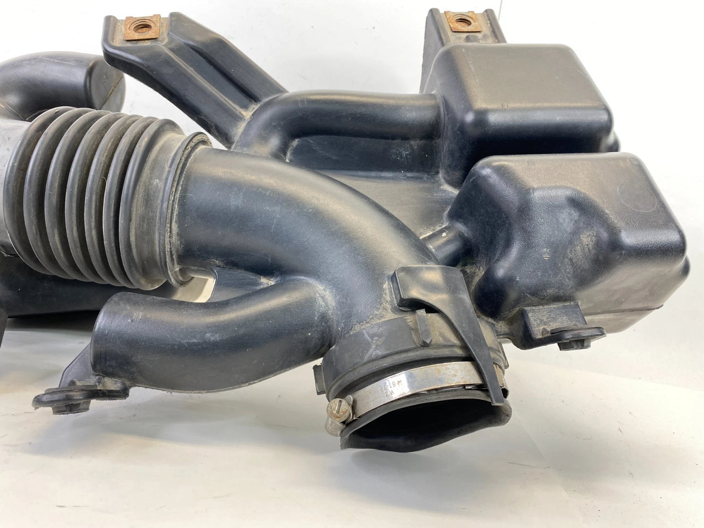 2007 2008 FORD EXPEDITION 5.4L 4WD AIR INTAKE HOSE DUCT PIPE 7L14-9F805-AH OEM