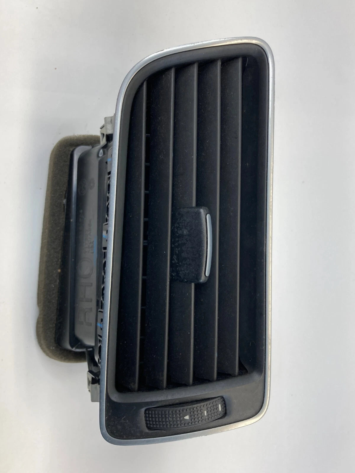 2012-2015 VOLKSWAGEN PASSAT DASH RIGHT PASSENGER SIDE A/C AIR VENT OUTLET GRILLE