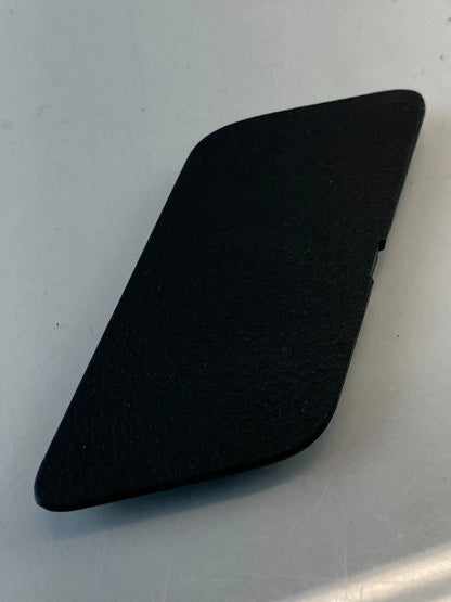 2010-2017 CHEVROLET EQUINOX FRONT LEFT SIDE INNER DOOR SCREW TRIM COVER 25898955