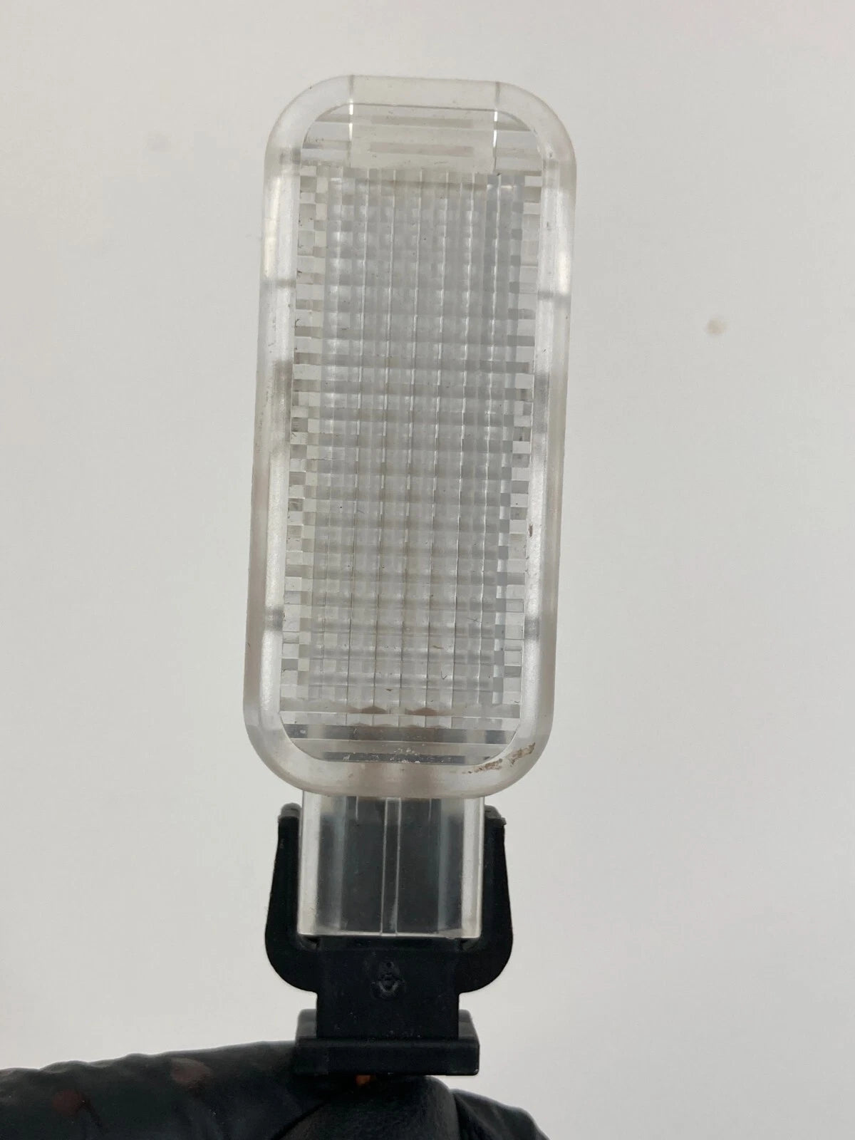 1998-2010 VOLKSWAGEN BEETLE GLOVE BOX COUTESY LIGHT LAMP W/ PARKING BRAKE SENSOR