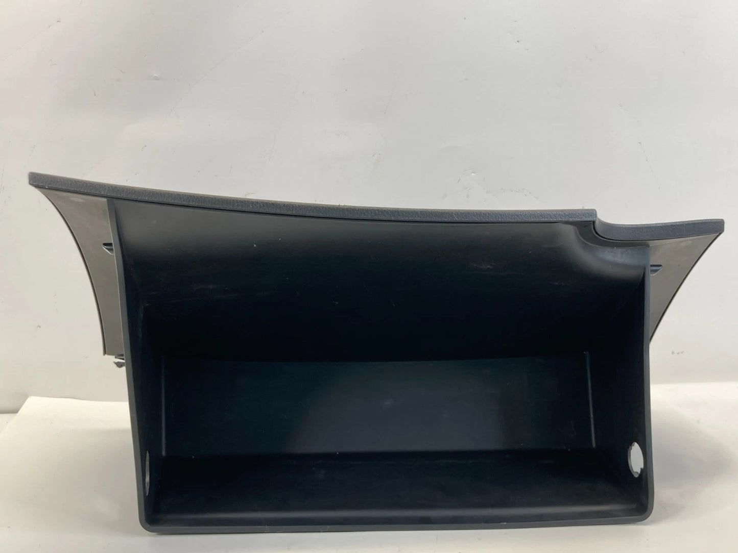 2013-2019 Hyundai Santa Fe Glove Box Assembly Storage Compartment Assy OEM