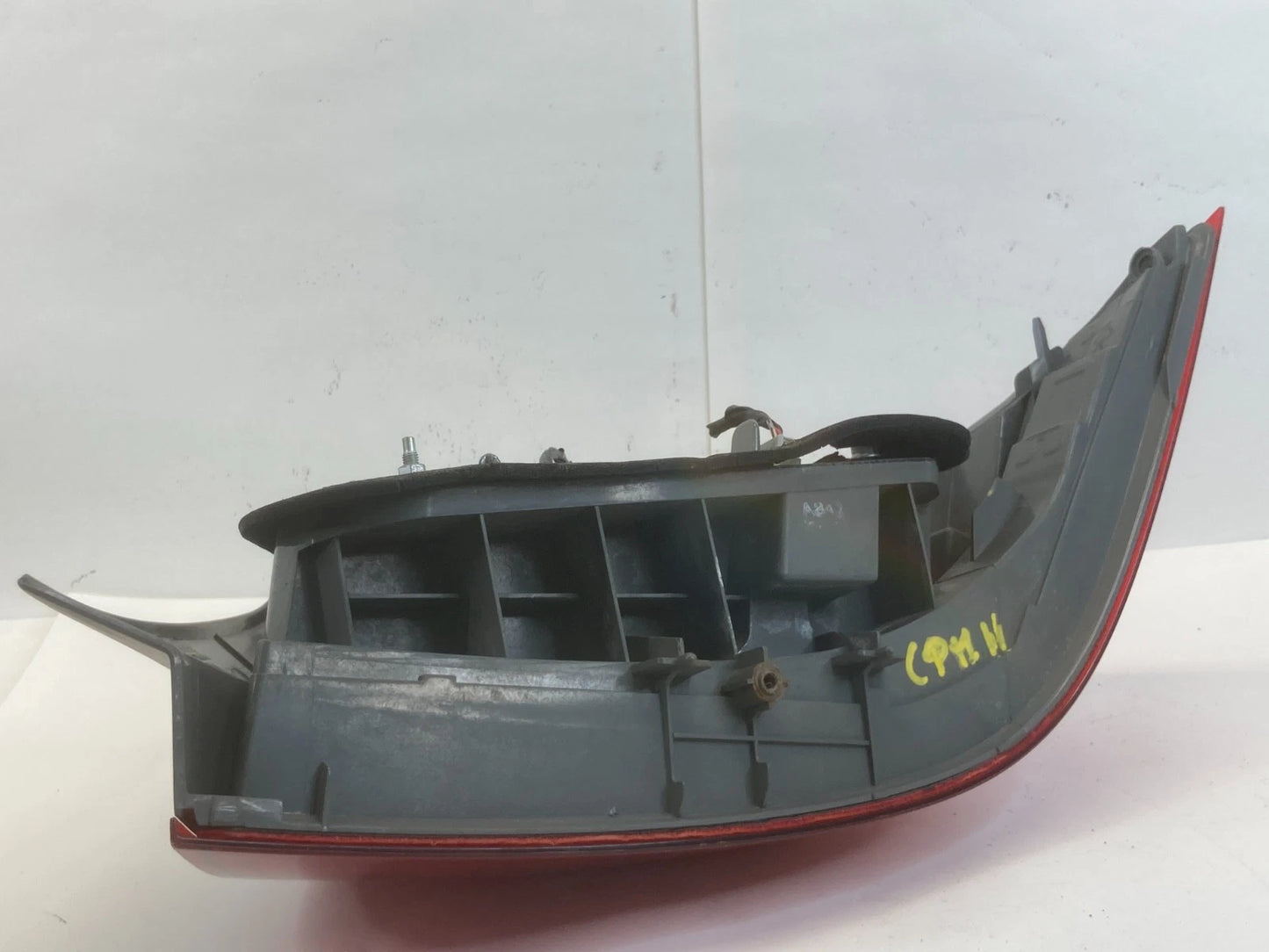 2006 2007 HONDA ACCORD SEDAN REAR RIGHT PASSENGER TAIL LIGHT LAMP TAILLIGHT