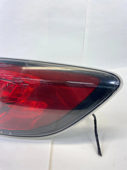 10-13 MAZDA 3 SEDAN RIGHT PASSENGER OUTER QUARTER PANEL TAIL LIGHT TAILLIGHT OEM