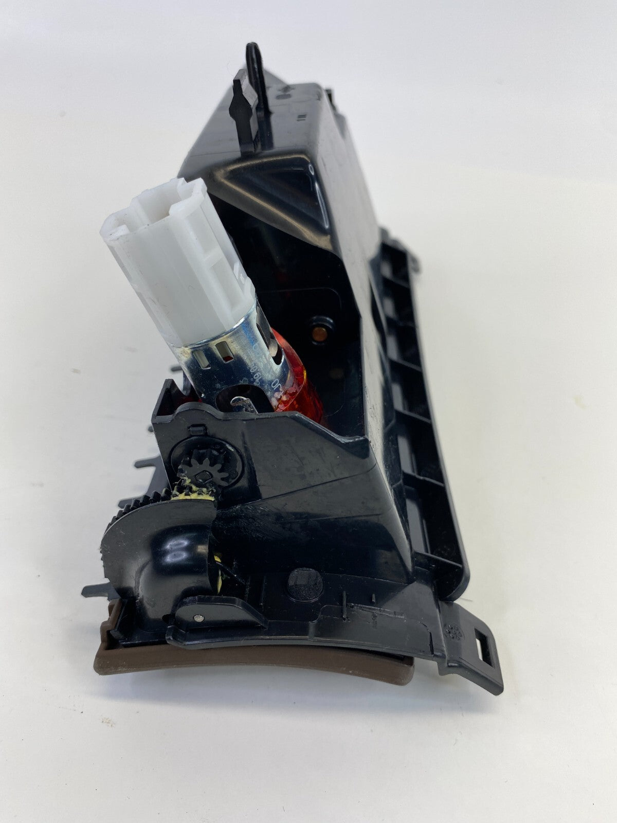 2011-2017 Volkswagen Touareg Center Console Storage Compartment Ashtray OEM