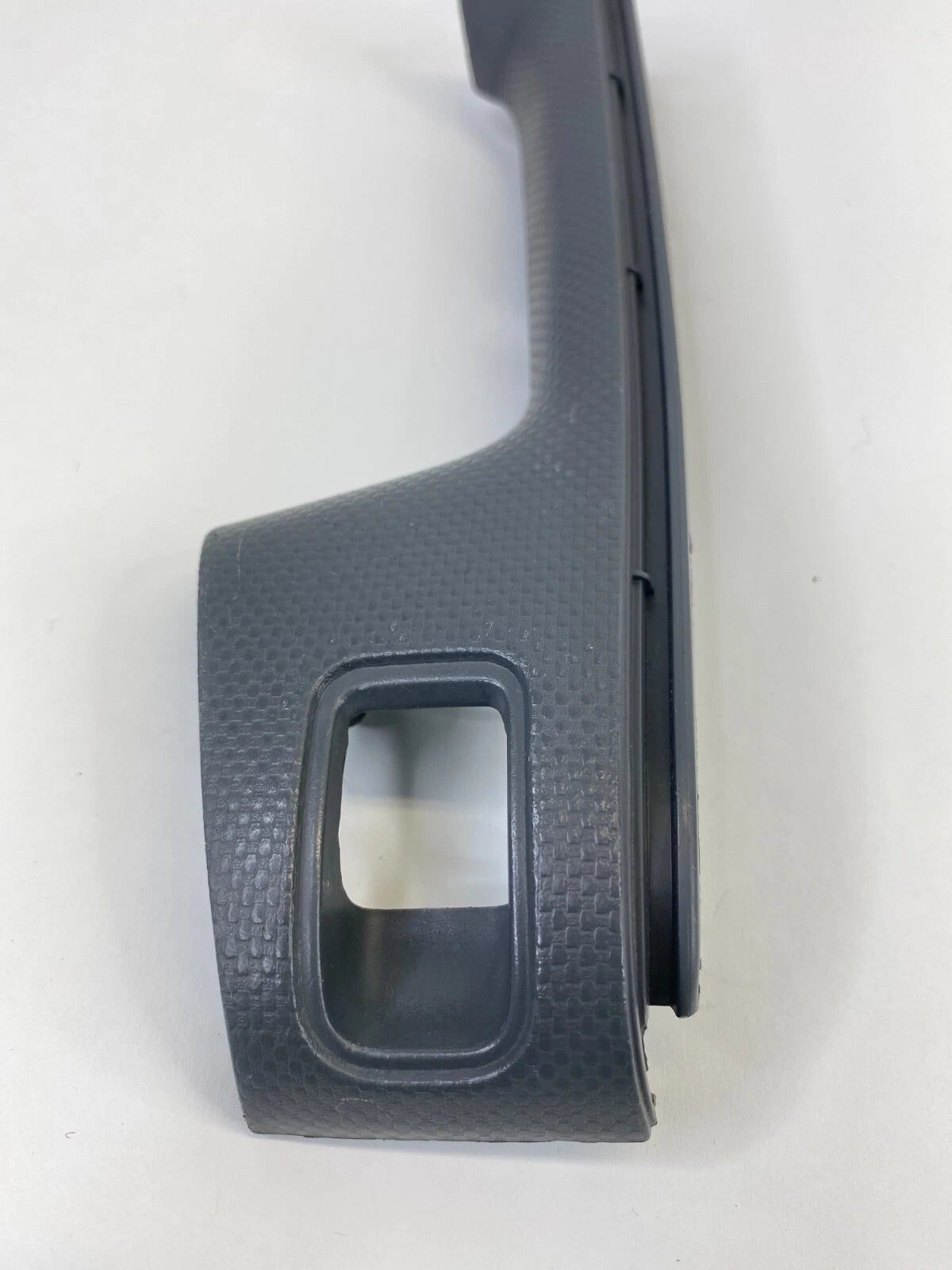 2001-2005 HONDA CIVIC SEDAN FRONT RIGHT PASSENGER WINDOW SWITCH BEZEL PANEL OEM
