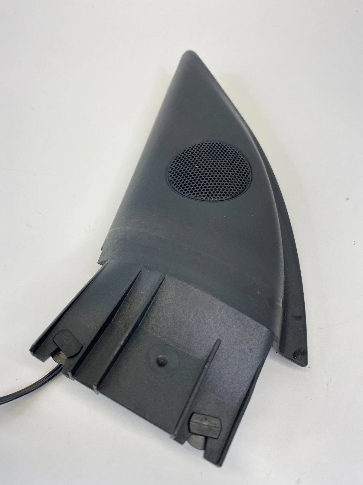 2002-2005 VW PASSAT FRONT DRIVER SIDE DOOR CORNER COVER W/ TWEETER 3B0837993 OEM