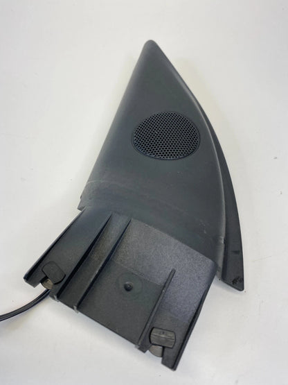 2002-2005 VW PASSAT FRONT DRIVER SIDE DOOR CORNER COVER W/ TWEETER 3B0837993 OEM