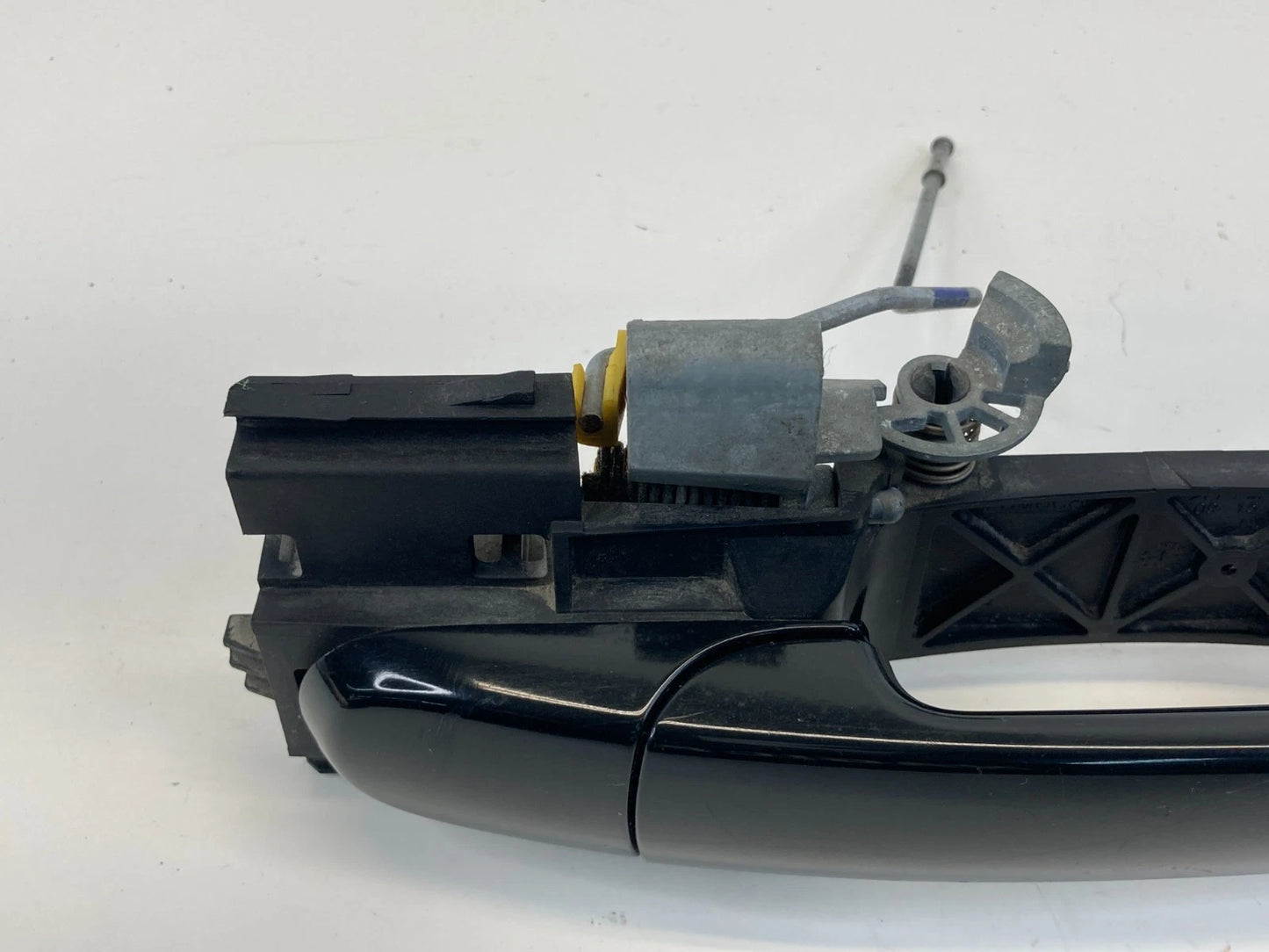 2013-2019 FORD POLICE INTERCEPTOR SEDAN REAR RIGHT SIDE EXTERIOR DOOR HANDLE OEM