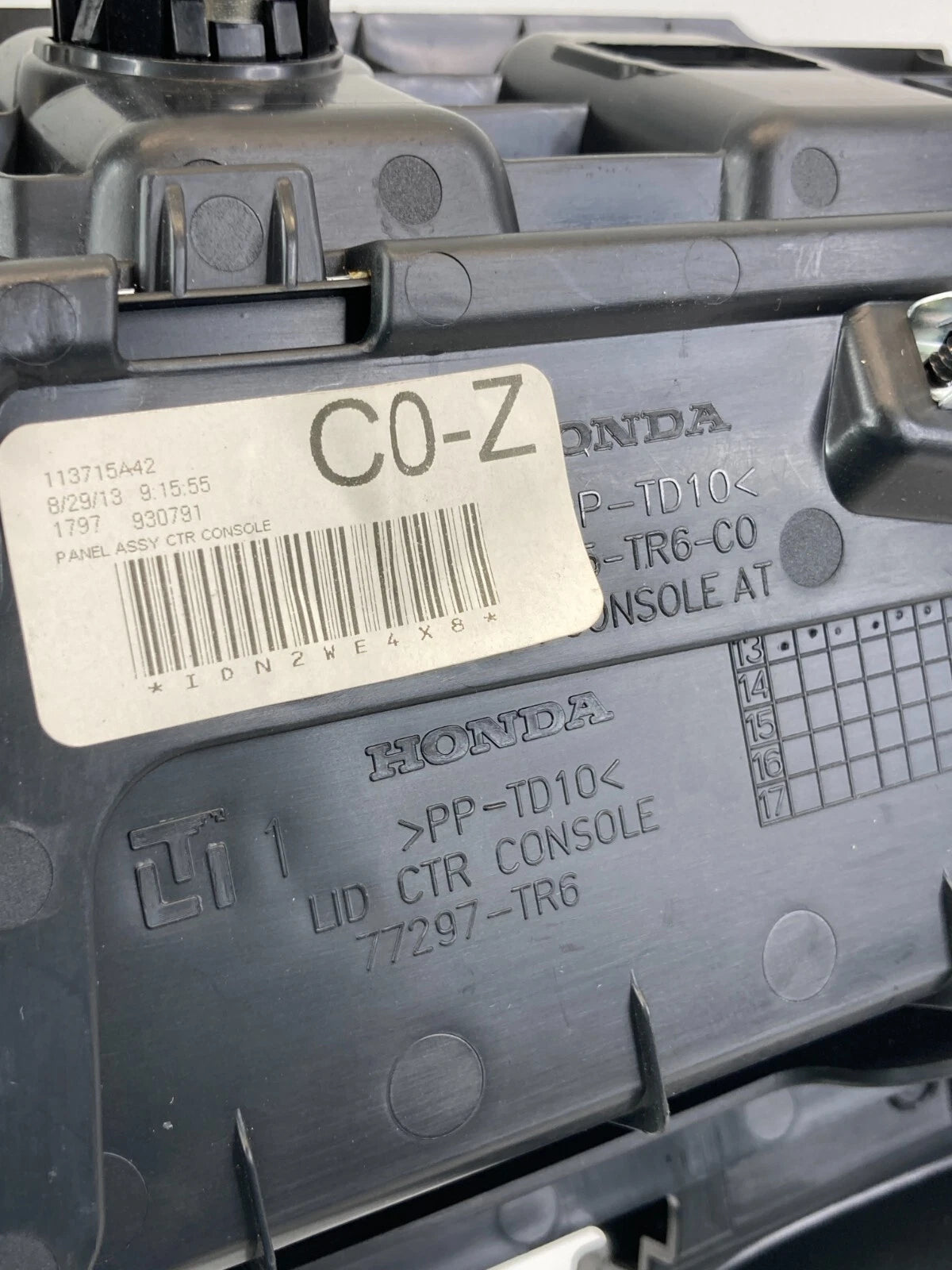 13-15 HONDA CIVIC CENTER CONSOLE AUTO SHIFTER SELECTOR TRIM PANEL 77297-TR6-C0