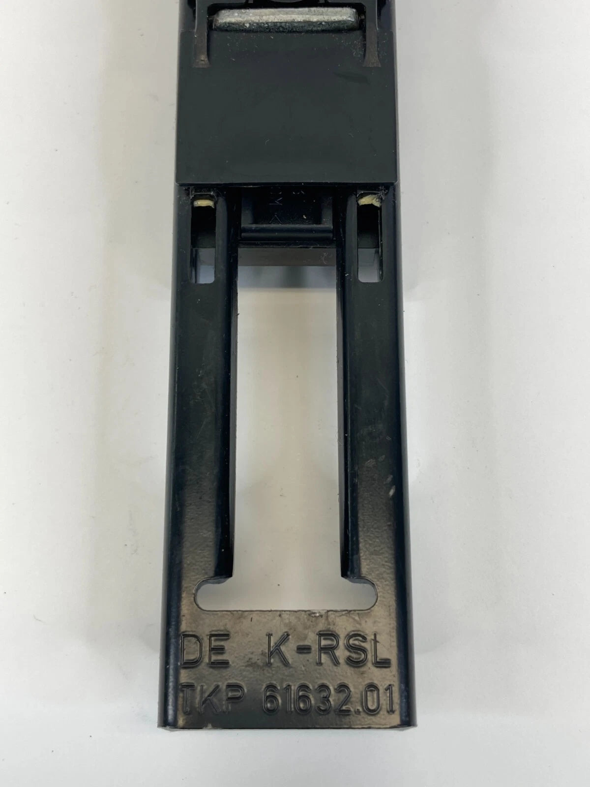 2003-2011 SAAB 9-3 93 SEDAN FRONT RIGHT SEAT BELT HEIGHT ADJUSTER 6163201 OEM