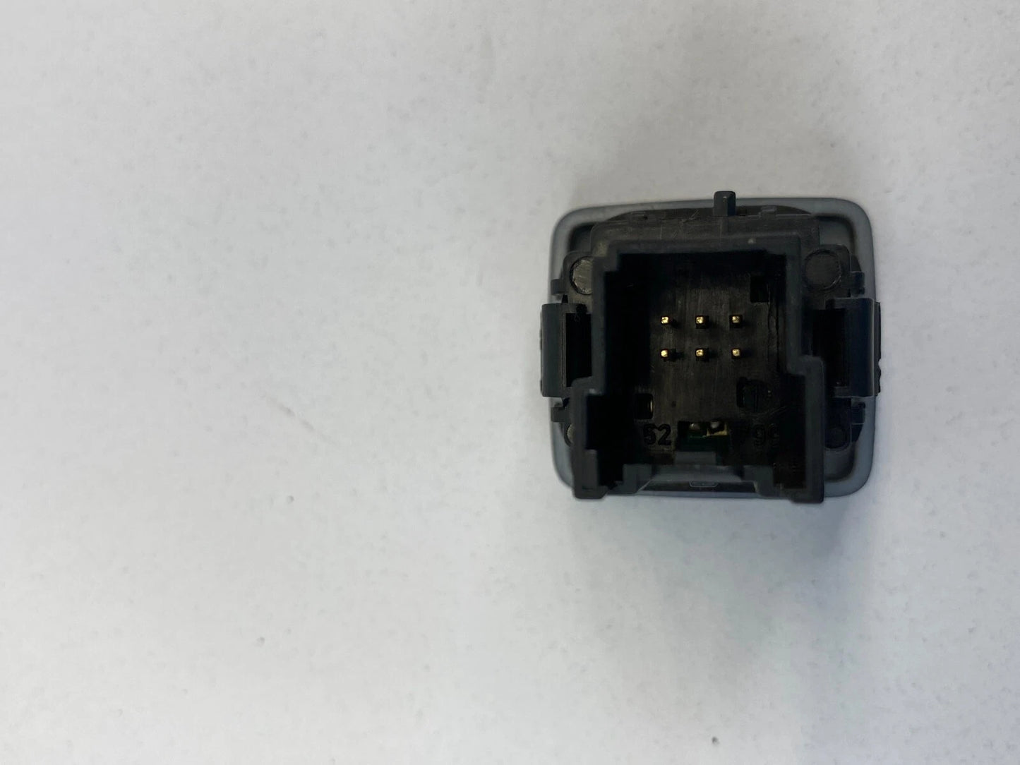 2013-2020 FORD FUSION SE SEDAN 4-DR DASH TRUNK LID RELEASE SWITCH DG9T198514AAW