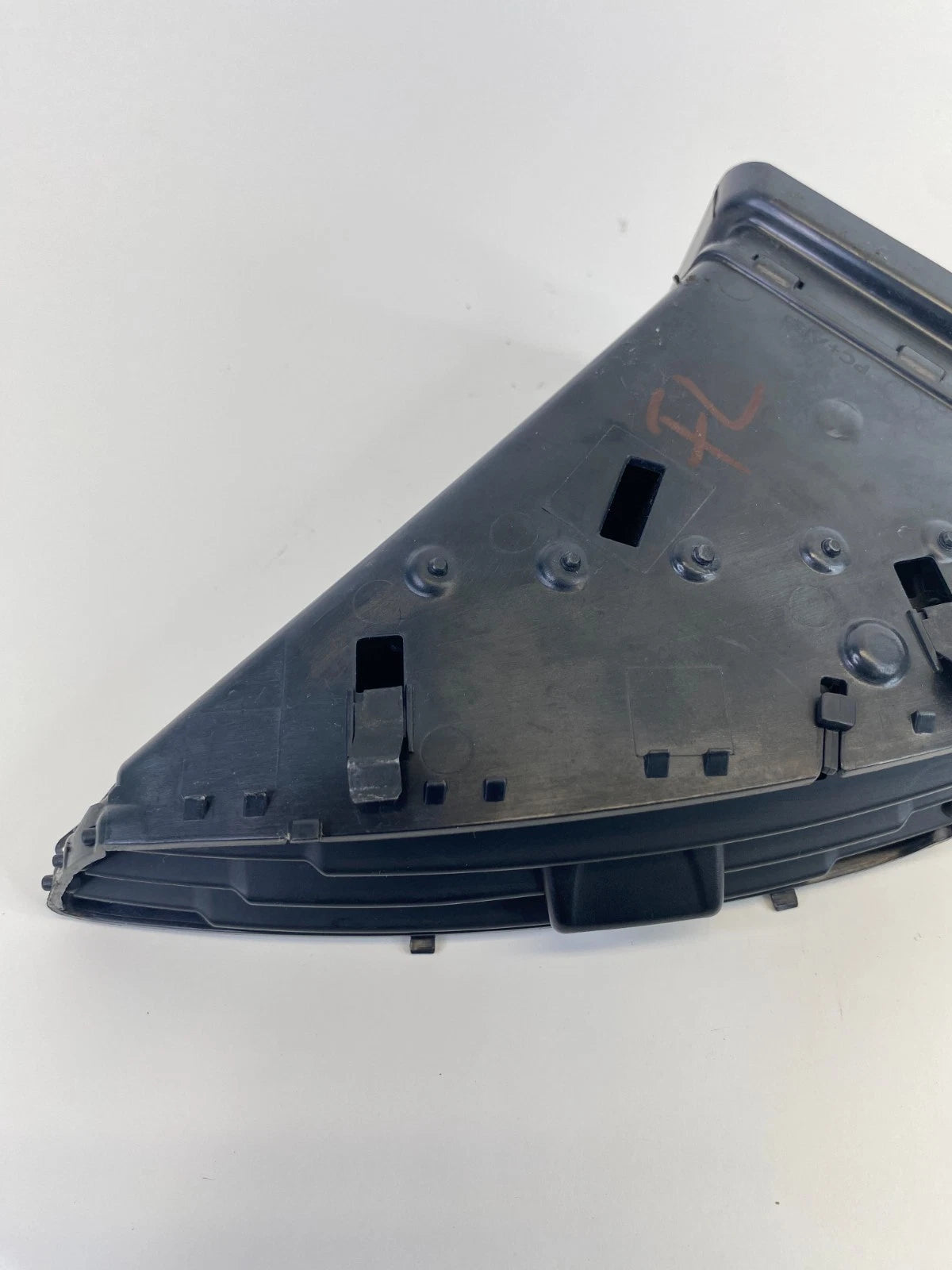 2013-2019 FORD ESCAPE CENTER DASH LEFT SIDE A/C AIR VENT GRILLE DUCT ASSY OEM