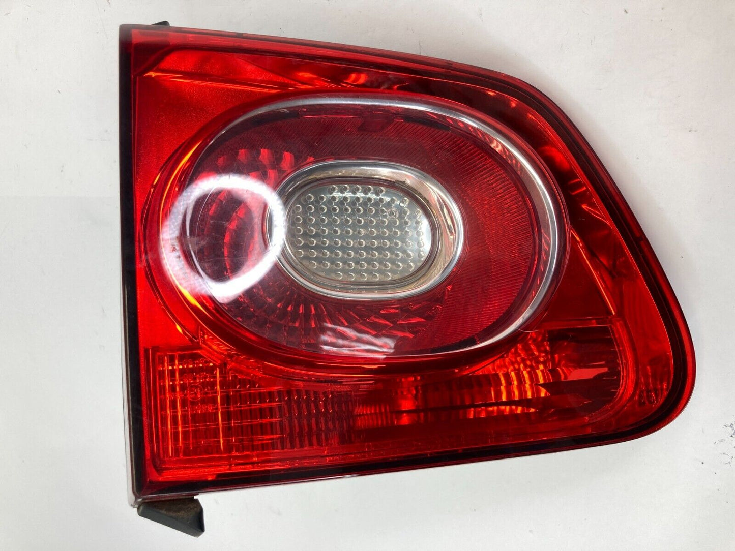 2009-2011 Volkswagen Tiguan Rear Left Side Liftgate Tail Gate Inner Tail Light