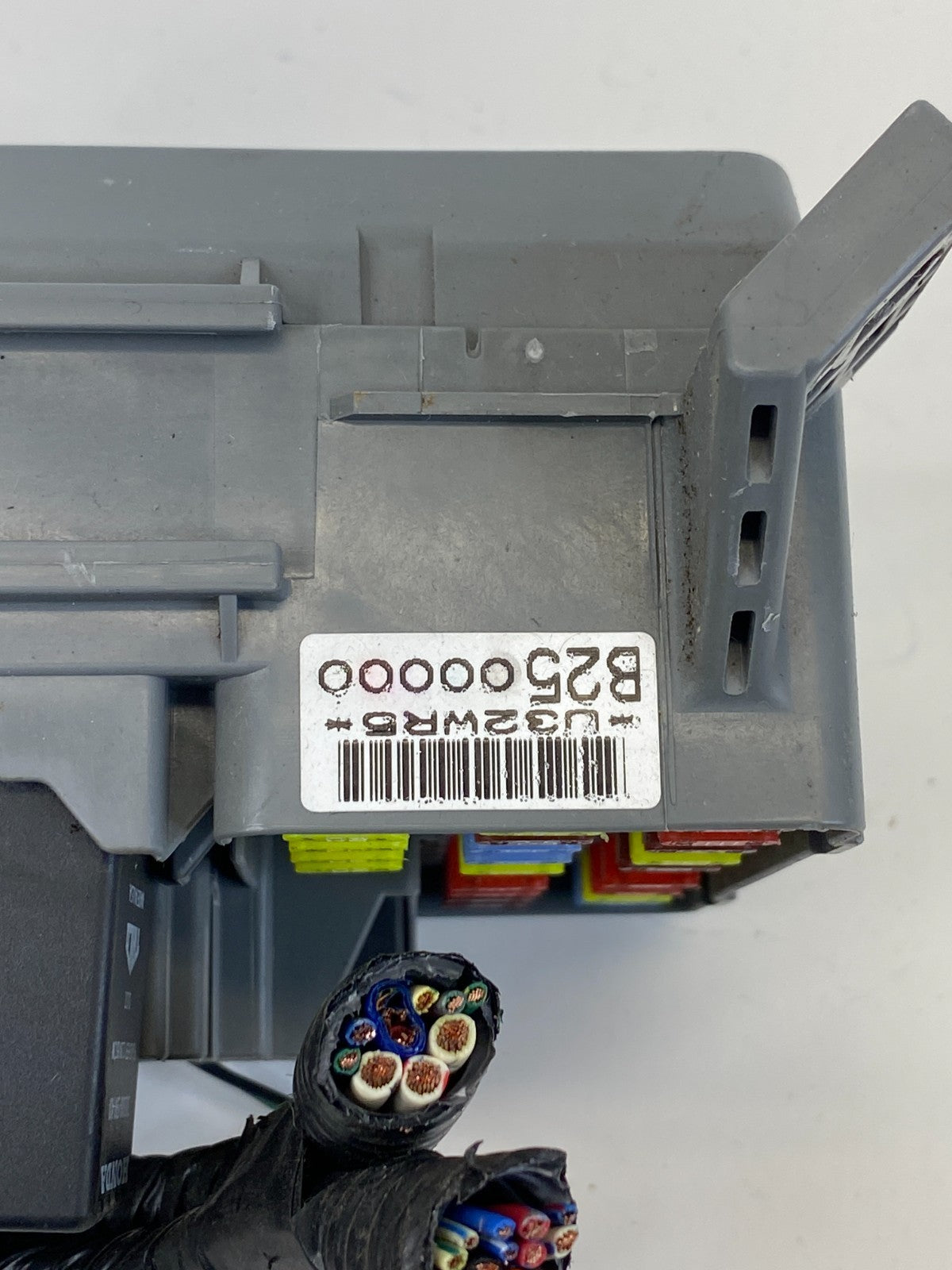 2003 2004 2005 Honda Civic 1.7L A/T Interior Dash Panel Fuse Box Fusebox Block