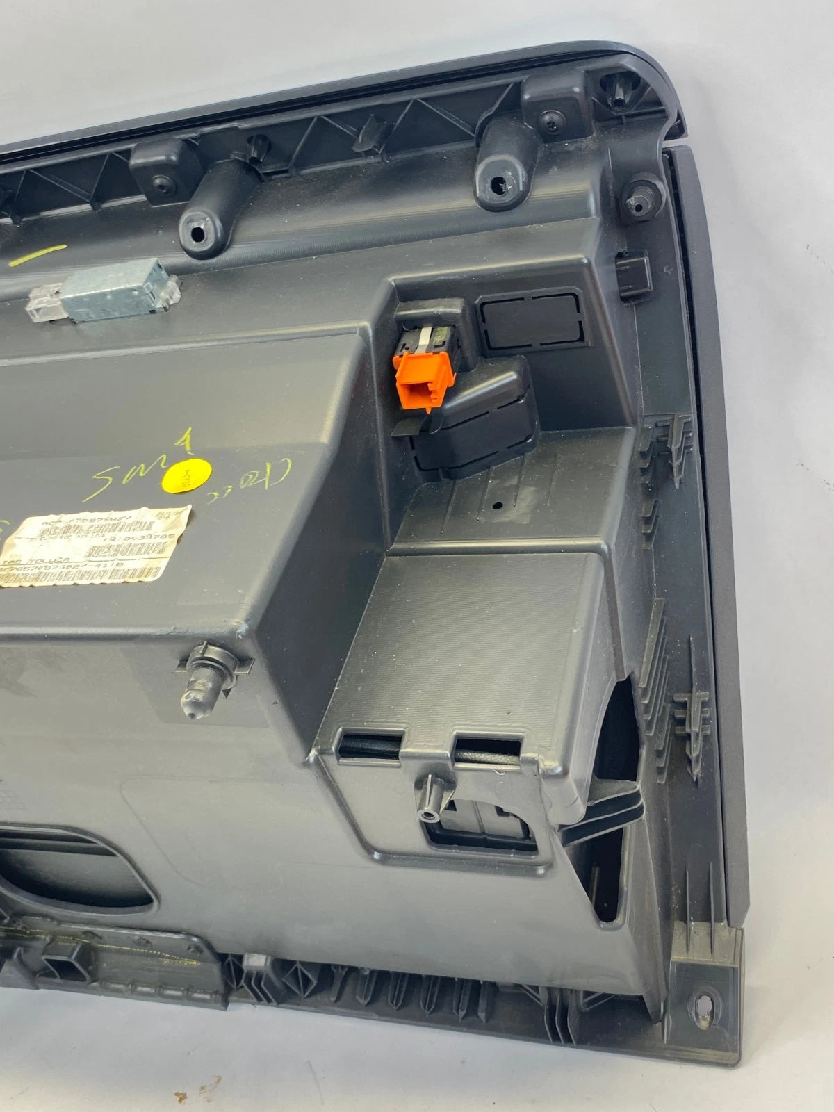 2010-2014 VOLKSWAGEN JETTA DASHBOARD GLOVE BOX COMPARTMENT STORAGE OEM 5C7857101