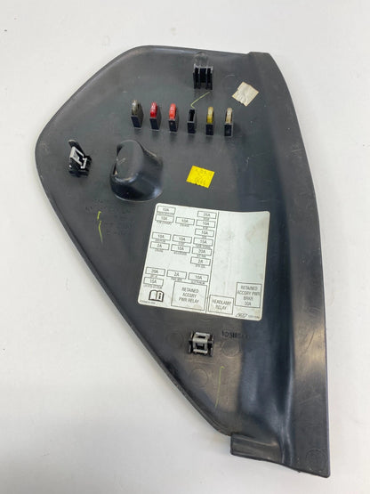 2000-2005 CHEVROLET MONTE CARLO LEFT FUSE BOX COVER DASH END PANEL 10405339 OEM