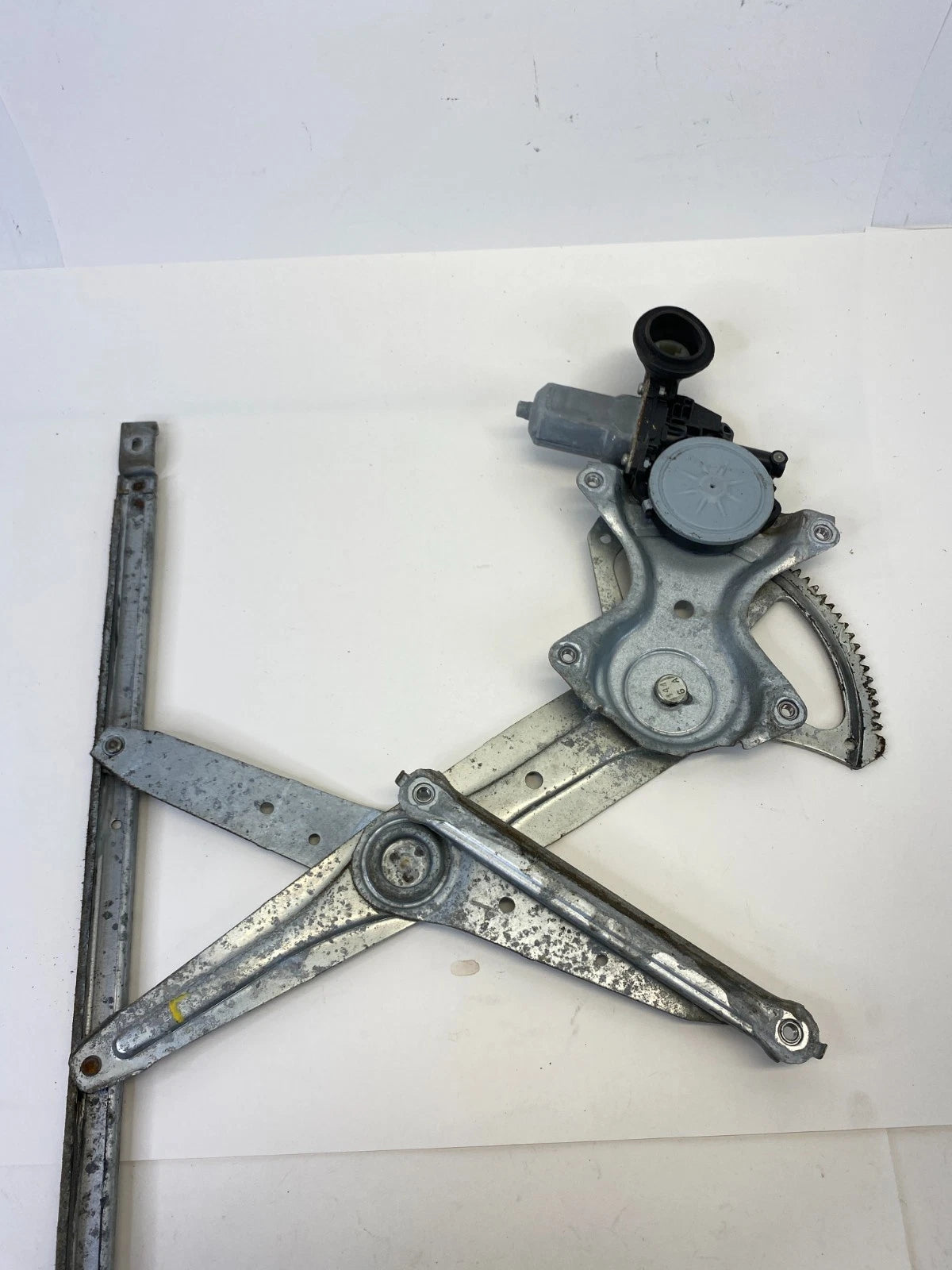 2007-2017 TOYOTA CAMRY FRONT LEFT SIDE DOOR POWER WINDOW MOTOR 85720-AE010