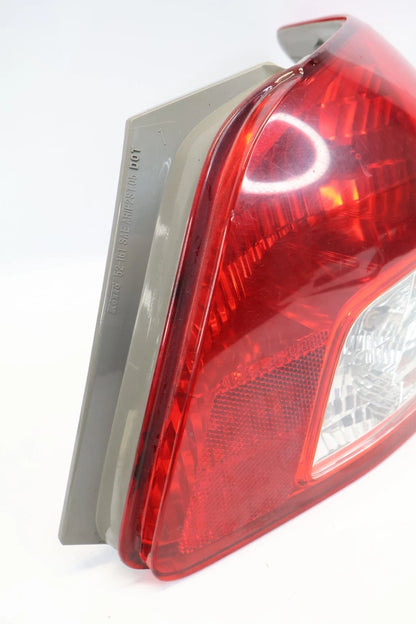 2007-2012 TOYOTA YARIS SEDAN RIGHT PASSENGER TAILLIGHT TAIL LIGHT LAMP HALOGEN