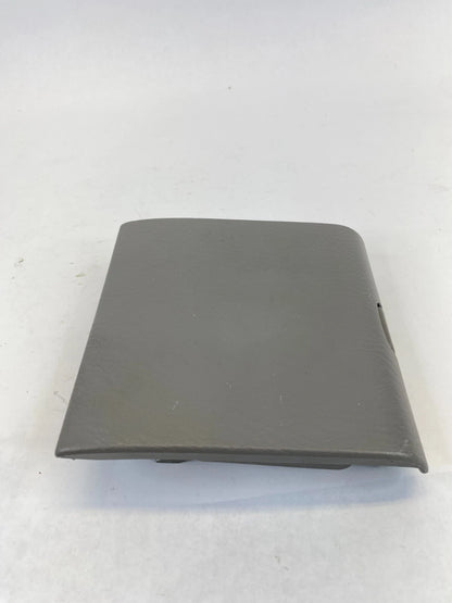 2002-2004 HONDA ODYSSEY SECOND ROW SEAT SIDE FLIP UP CUP HOLDER GRAY OEM