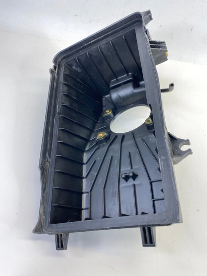 2000 2001 MAZDA MPV 2.5L V6 AT AIR CLEANER INTAKE FILTER BOX SIDE COVER W SENSOR