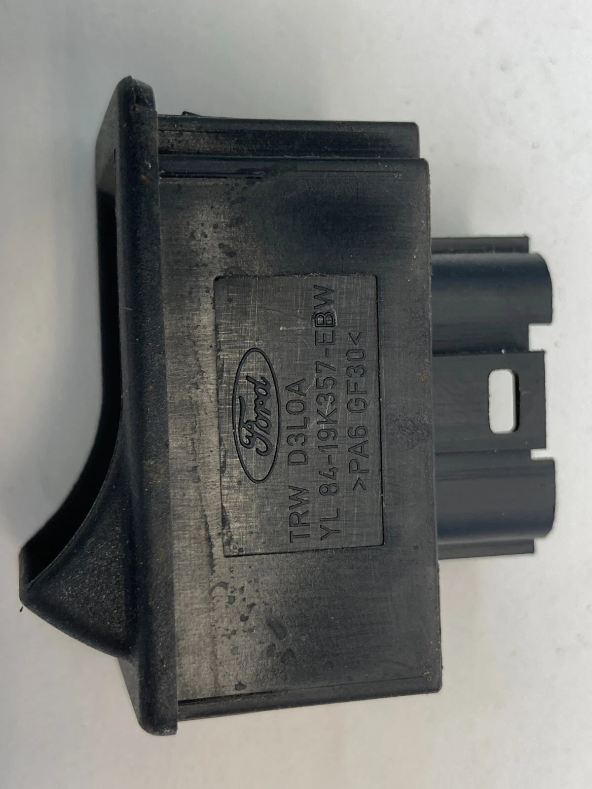 2001-2007 FORD ESCAPE DASH COIN BIN HOLDER TRAY YL84-19K357-EBW OEM
