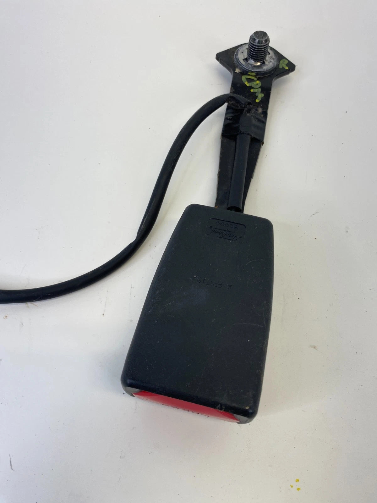 2010 MAZDA 3 MAZDA3 FRONT RIGHT PASSENGER SIDE SEAT BELT BUCKLE RECEIVER OEM