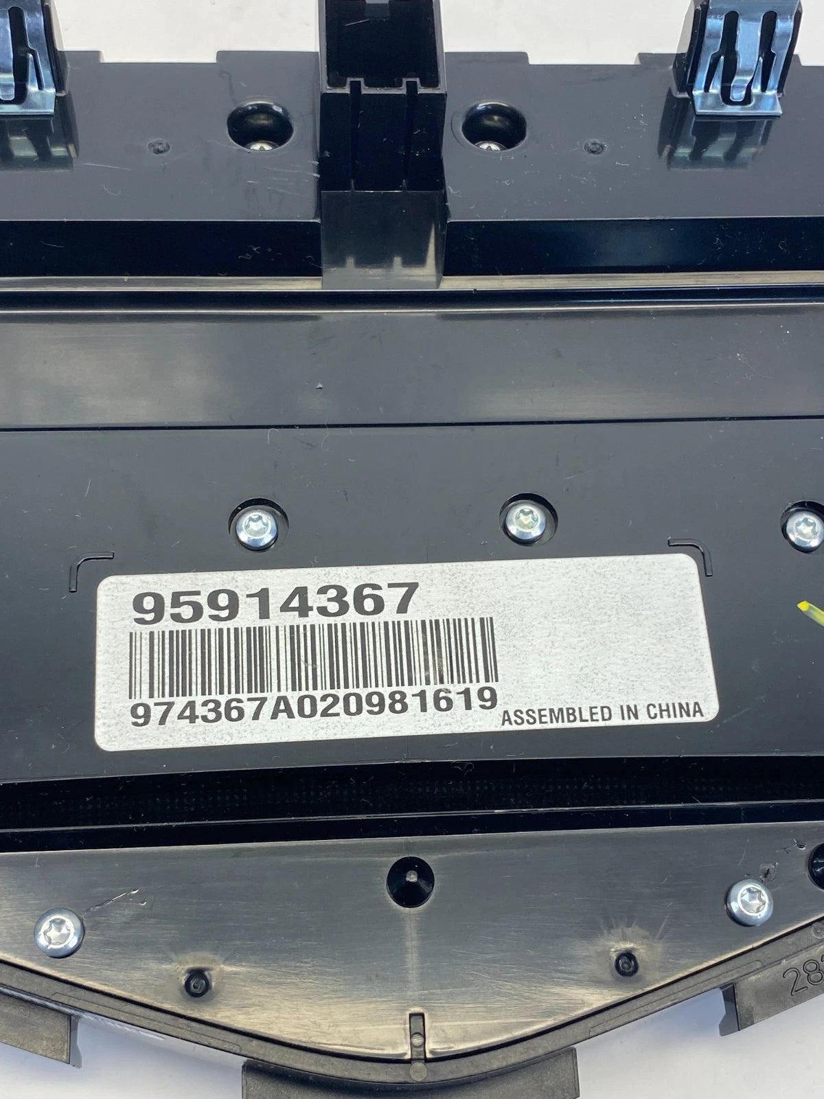 2011-2016 CHEVROLET CRUZE AM FM RADIO CD PLAYER DASH FACEPLATE PANEL 95914367