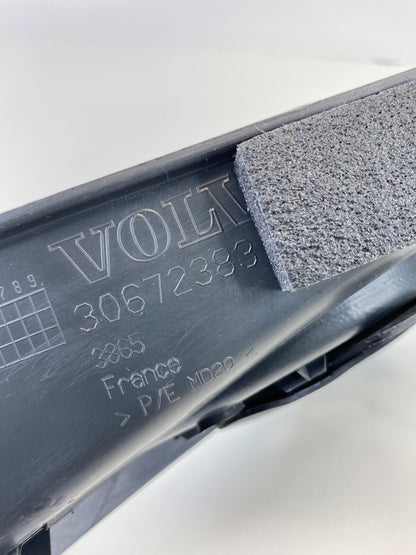 2004-2011 Volvo S40 Front Right Dash End Cap Cover Bezel Trim 30672383 OEM