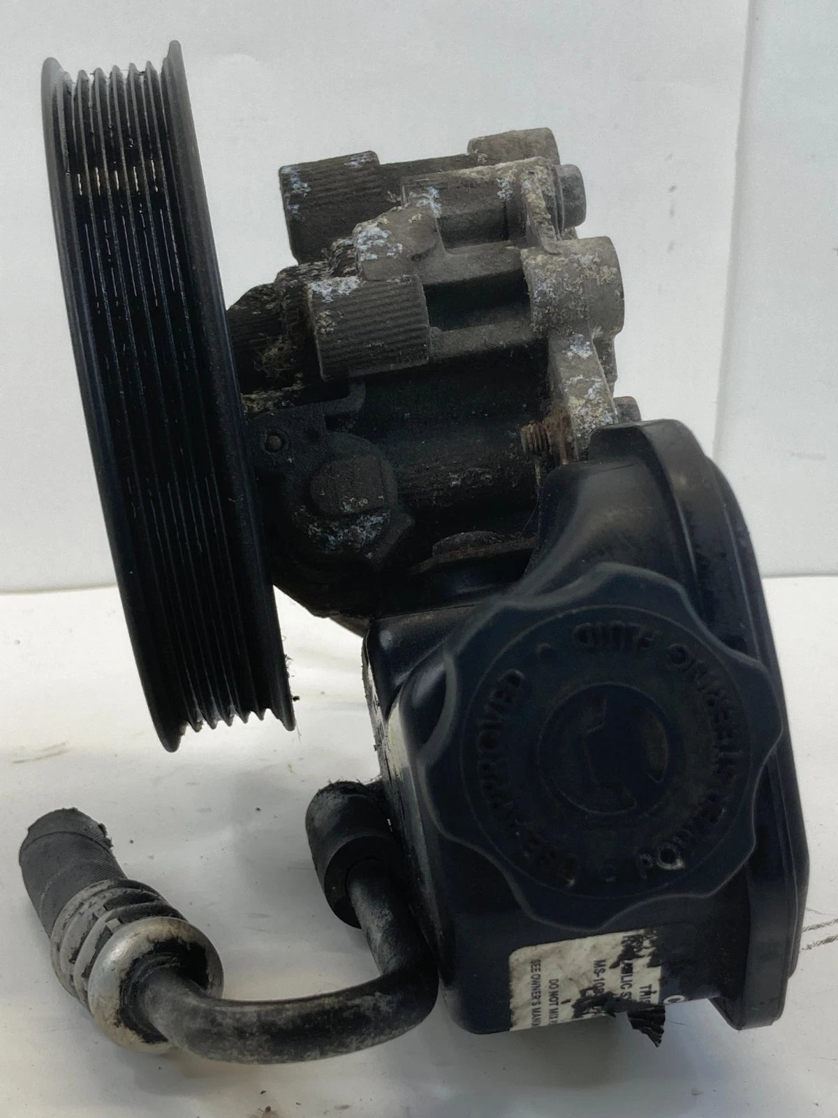 2006-2010 JEEP COMMANDER 4.7L POWER STEERING PUMP W/ PULLEY & RESERVOIR OEM