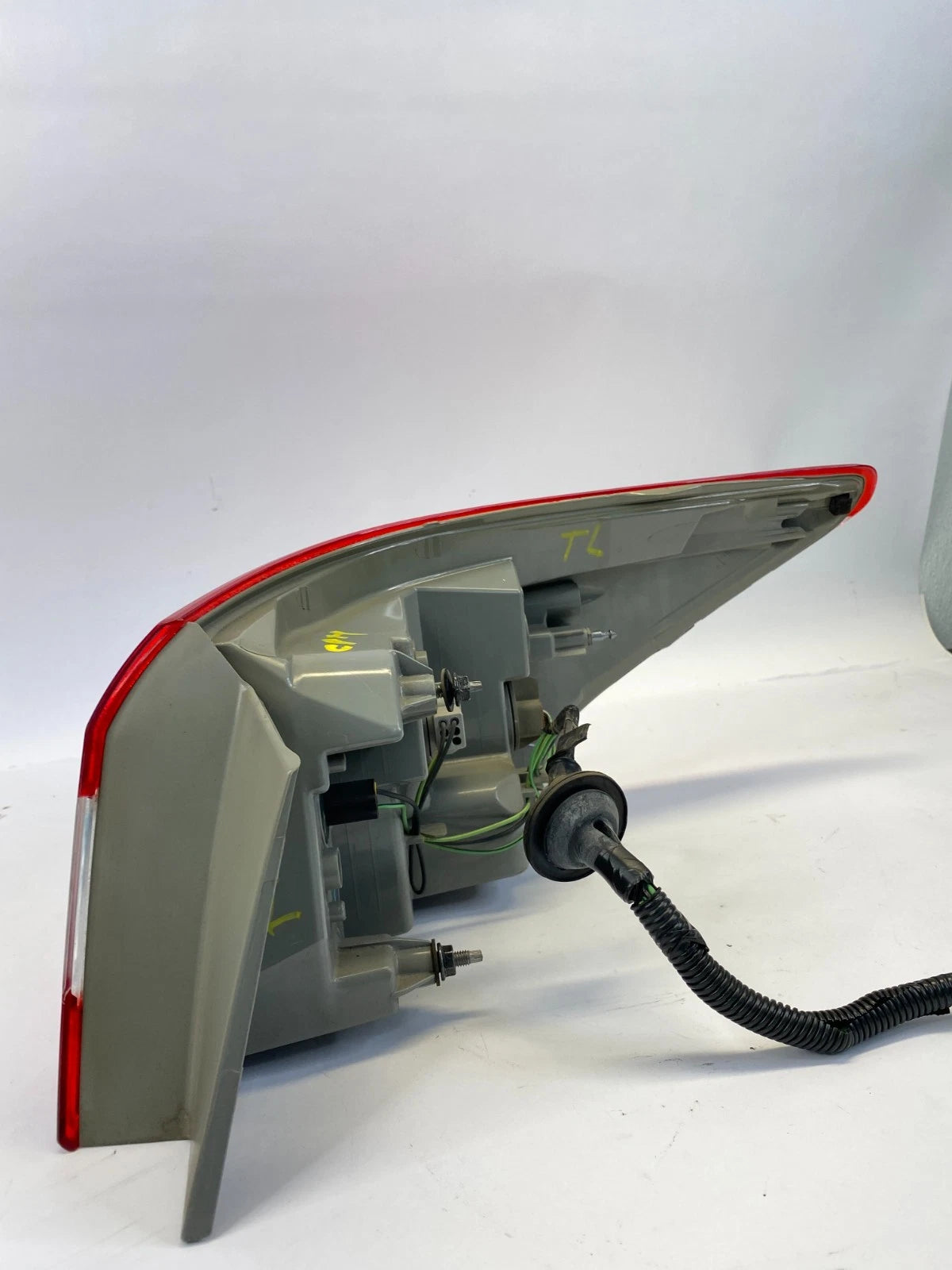 2013-2015 NISSAN SENTRA LEFT DRIVER OUTER TAILLIGHT TAIL LAMP 265553SG0A OEM