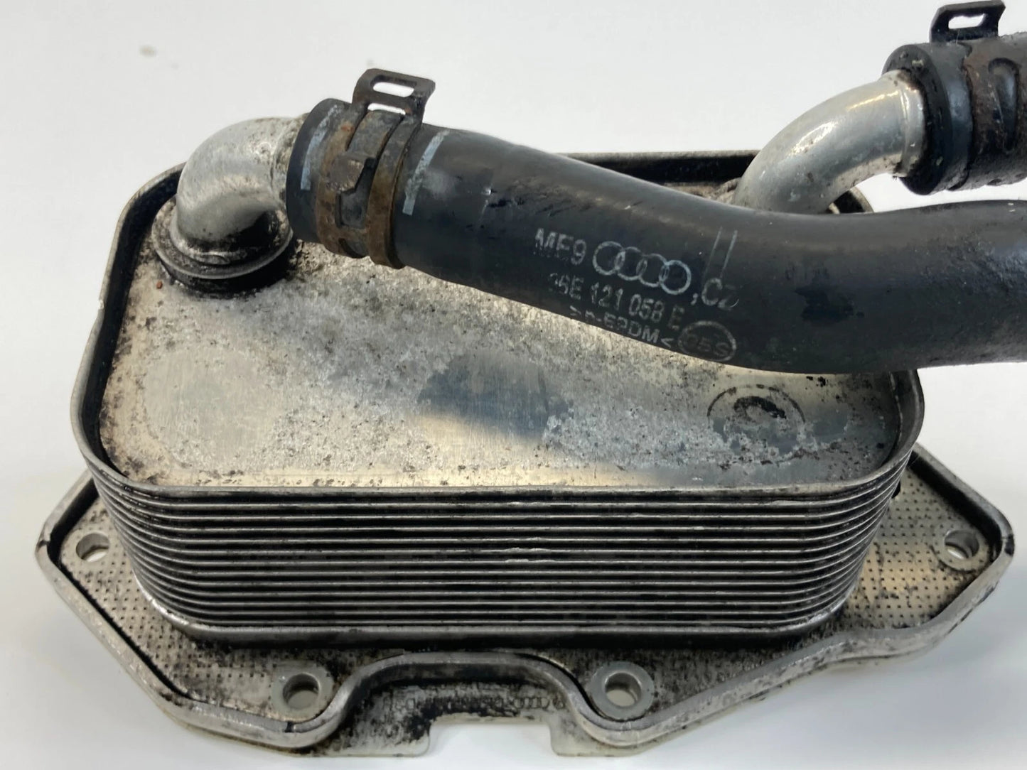 2005-2015 AUDI A6 QUATTRO 3.2L ENGINE OIL COOLER COOLANT W HOSE 06E-121-058-E
