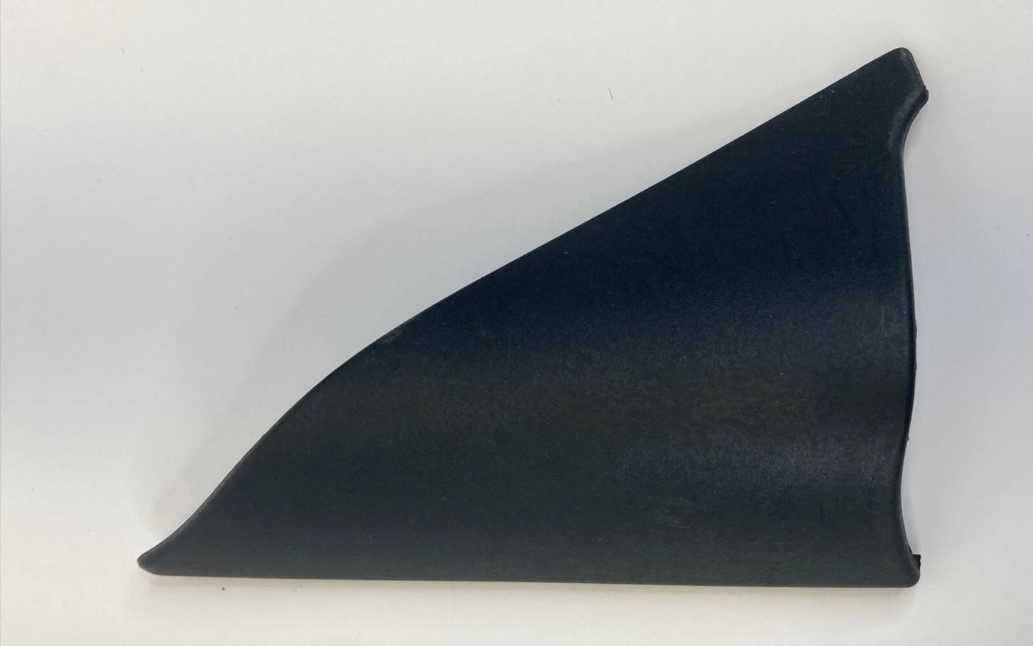 06-11 AUDI A6 REAR RIGHT INTERIOR DOOR CORNER COVER TRIM PANEL 4F0-857-570-A OEM